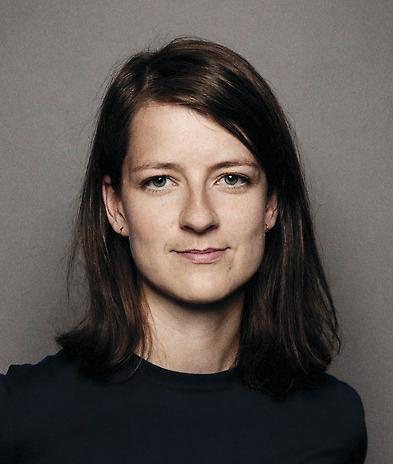 Julie Sten-Knudsen (född 1984).
