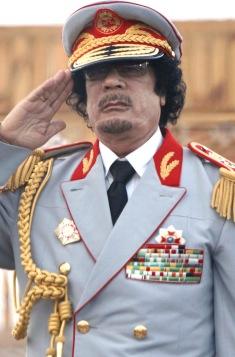 Gaddafi i vad som kan vara samma hatt.