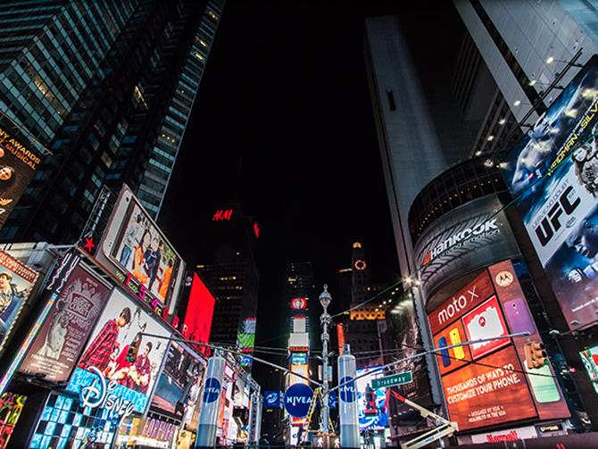Fira nya året på Times Square tillsammans med en miljon andra?