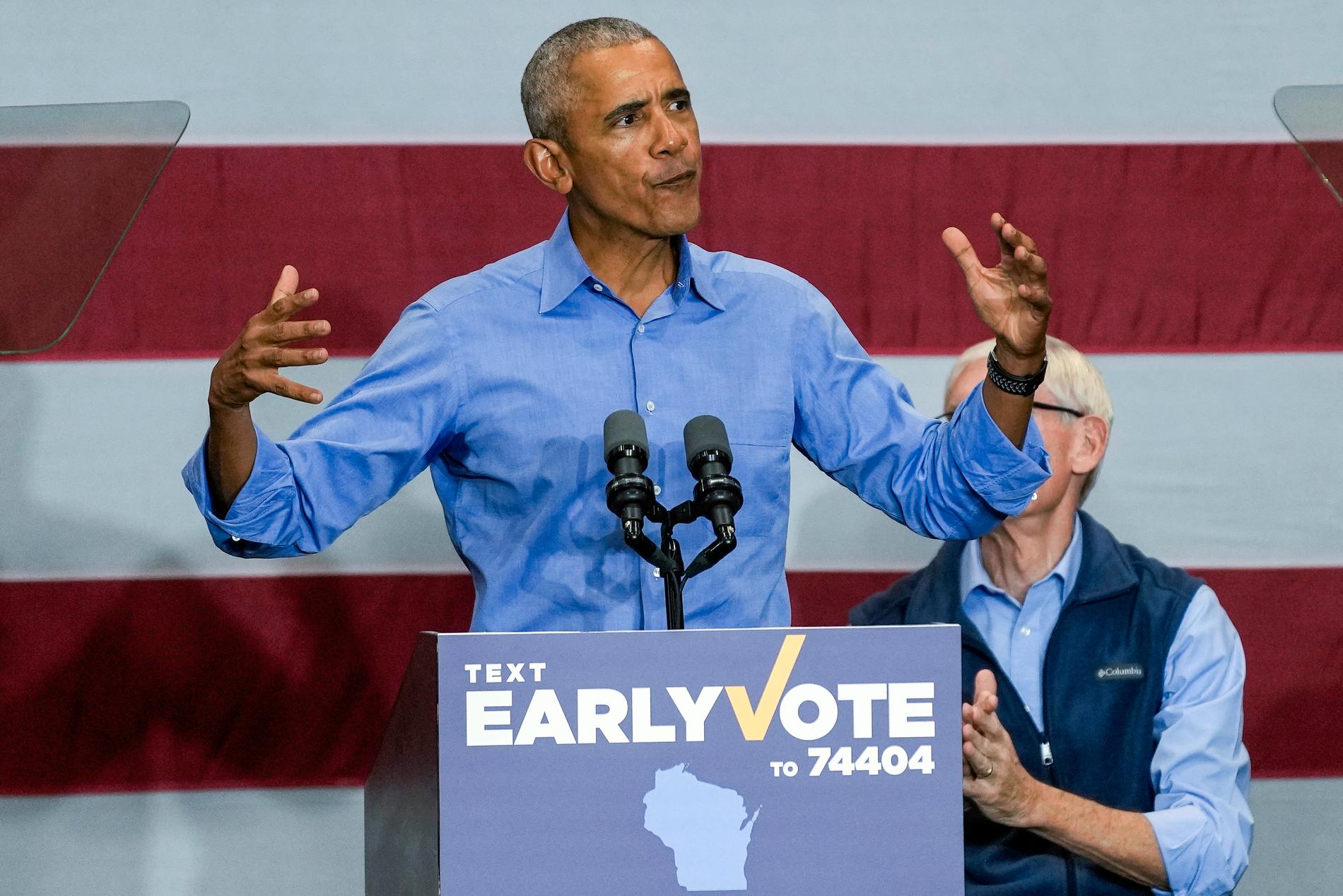 USA:s tidigare president Barack Obama har gett sig ut i valrörelsen och rest runt i landet, medan Joe Biden har hållt sig i bakgrunden. Här talar han i Milwaukee förra lördagen.