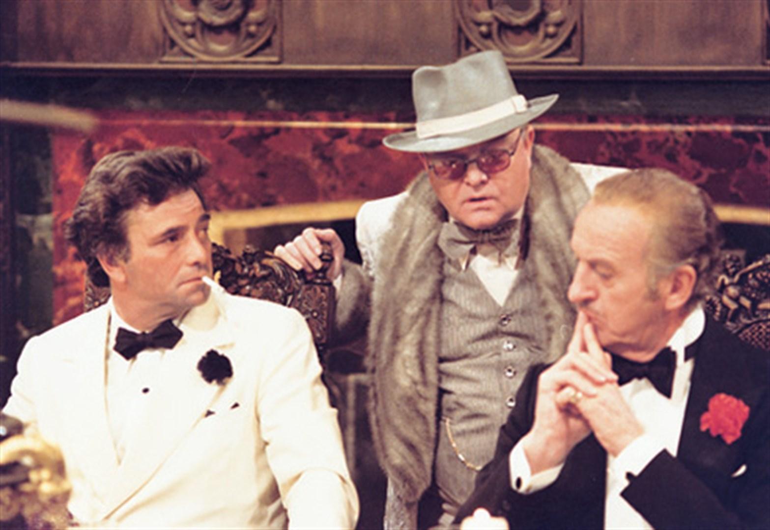 Peter Falk, Truman Capote och David Niven i ”Släpp deckarna loss, det är mord”.