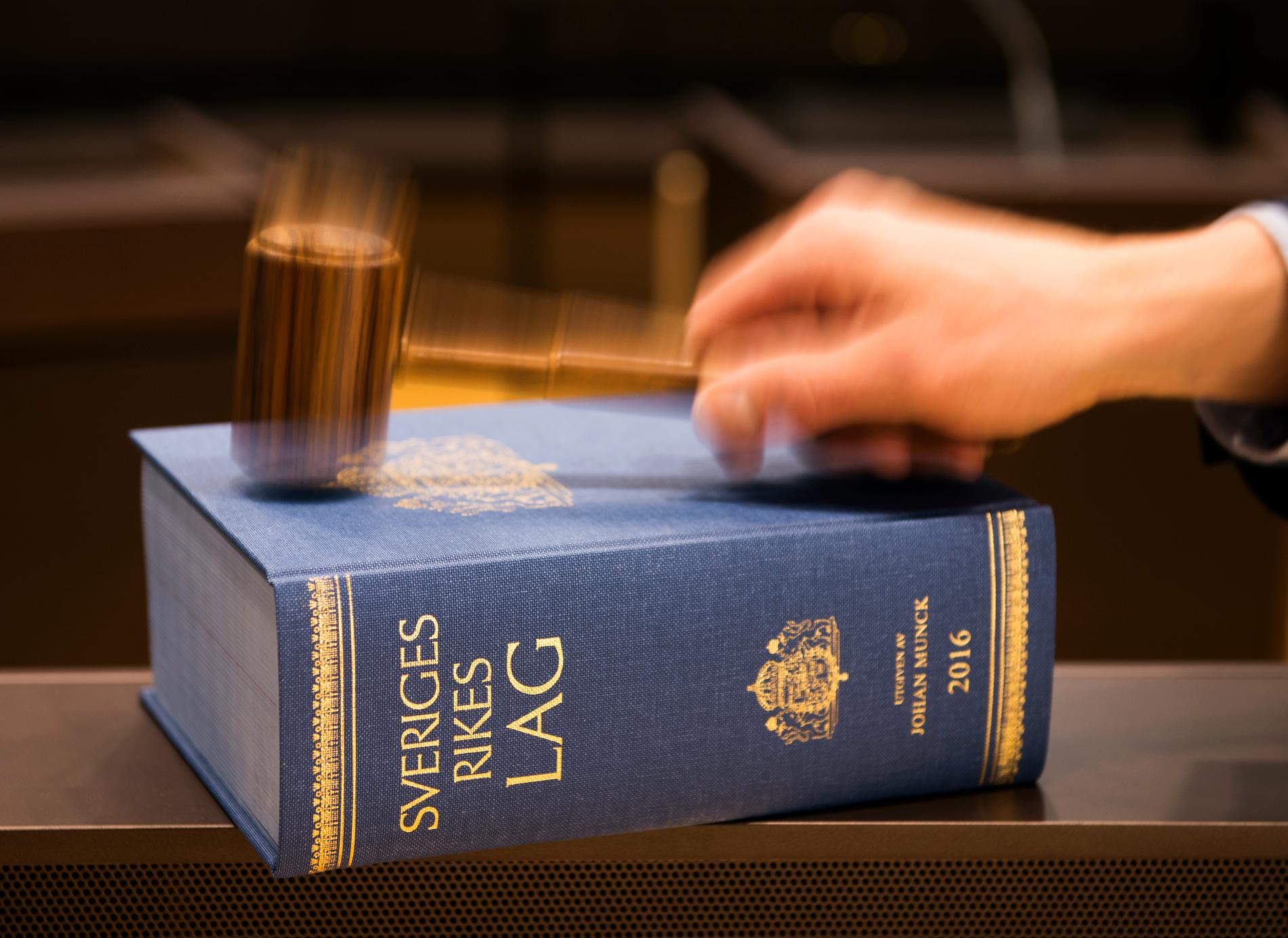 Hudiksvalls tingsrätt dömer en man till sex års fängelse för våldtäkt. Arkivbild.