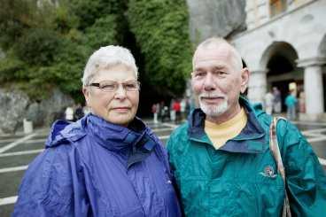 "Det är en fantastisk upplevelse att ta sig fram i grottorna", säger Ingrid och Nils-Erik Carlsson, pensionärer från Sjöbo.