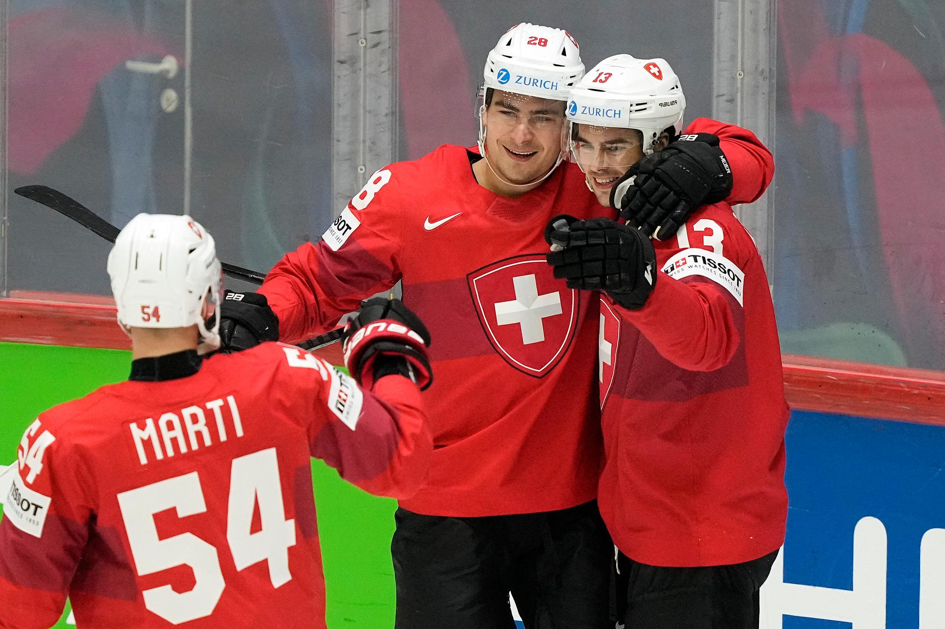 Schweiz har vunnit sina fyra inledande matcher i ishockey-VM.