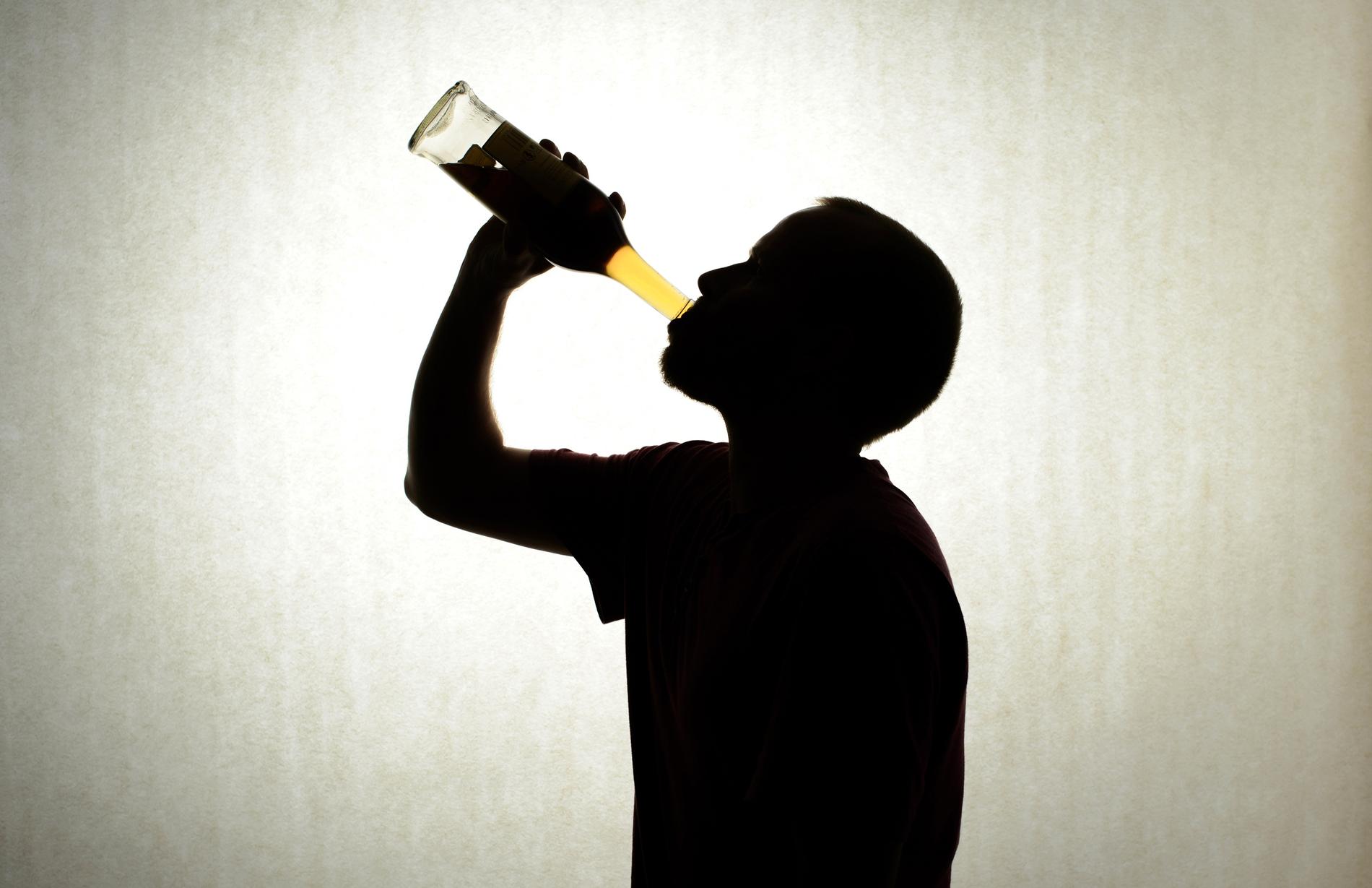 Coronakrisen har ökat behovet av samtalsstöd för alkoholkonsumtion – en folkhälsobomb i smittans skugga.