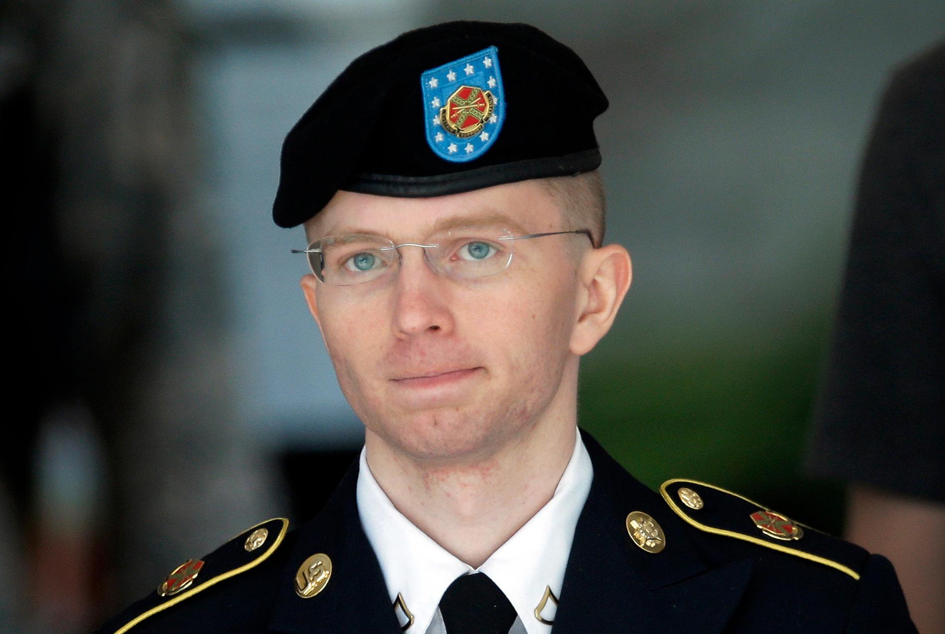 Chelsea Manning, då Bradley, när hon ställdes inför rätta för att ha läckt hundratusentals hemligstämplade dokument.