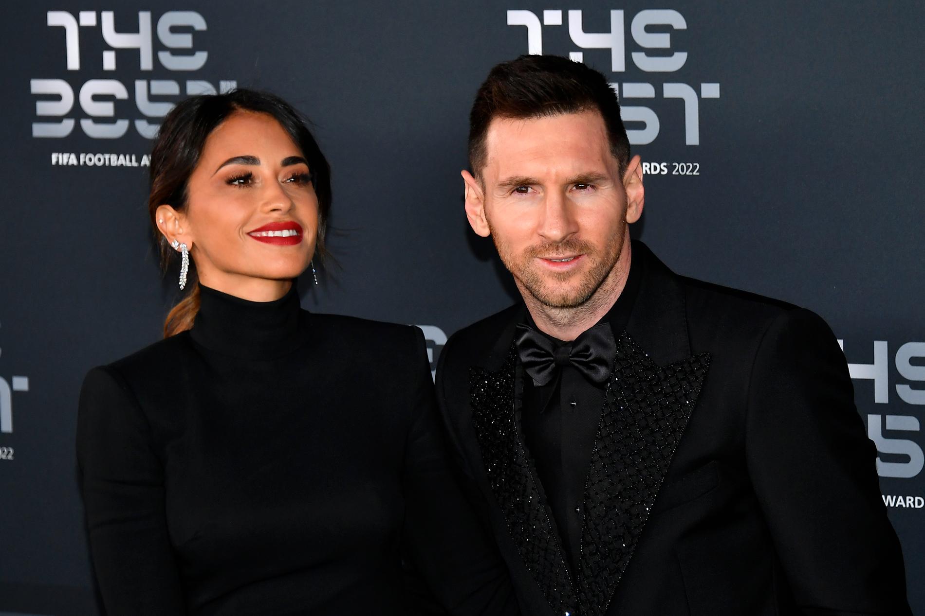 Lionel Messi med sin fru Antonela Roccuzzo i Paris.
