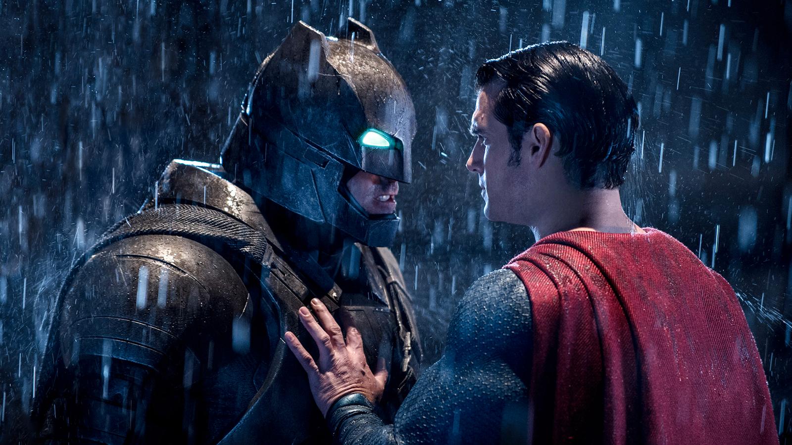 Ben Affleck och Henry Cavill i filmen ”Batman v Superman: Dawn of justice”.