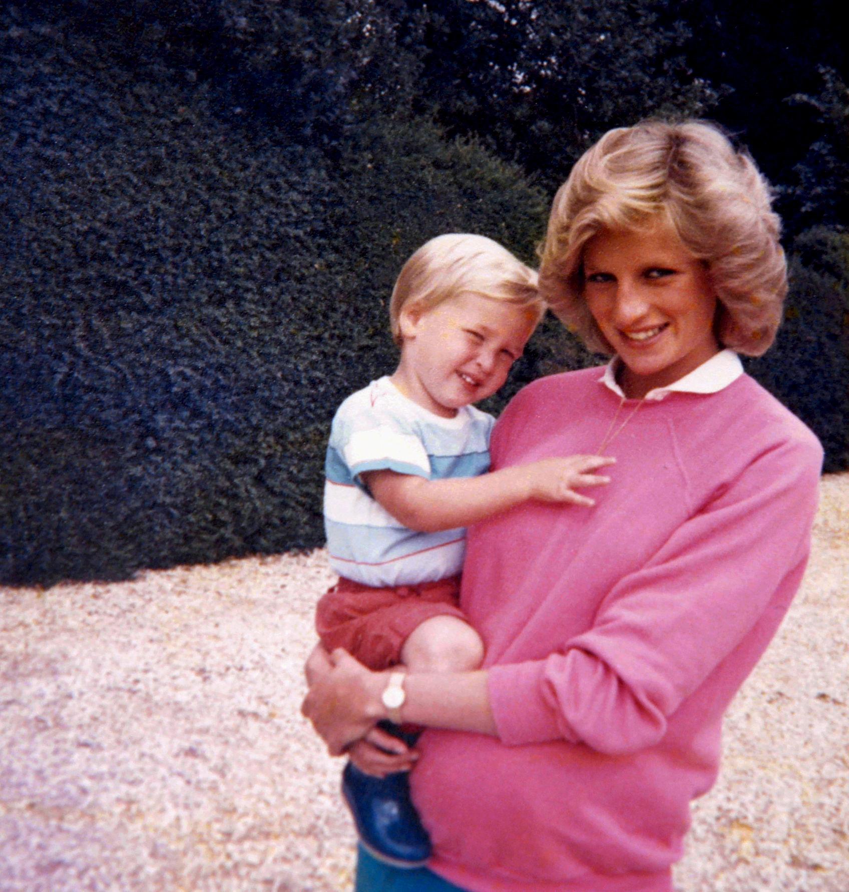 Sommaren 1984 hade prinsessan Diana prins William på armen – och prins Harry i magen.