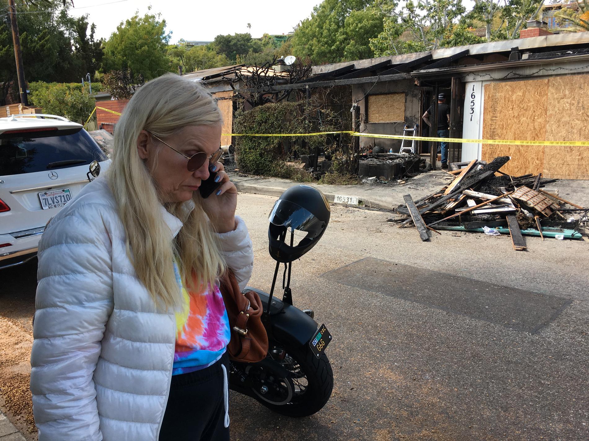 ”Vi fick kasta oss ut bakvägen” säger Gunilla Persson om branden.