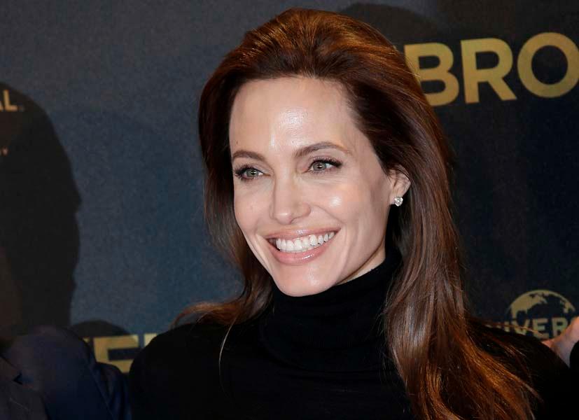 Angelina Jolie sålde tavlan.