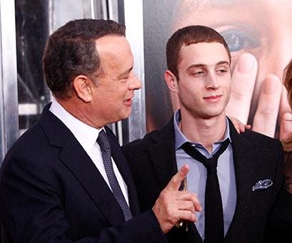 Far och son Tom Hanks med sonen Chet.