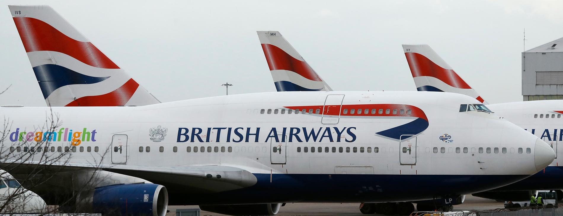 Flygbolaget British Airways flygplan parkerade på flygplatsen Heathrow i London. Arkivbild.