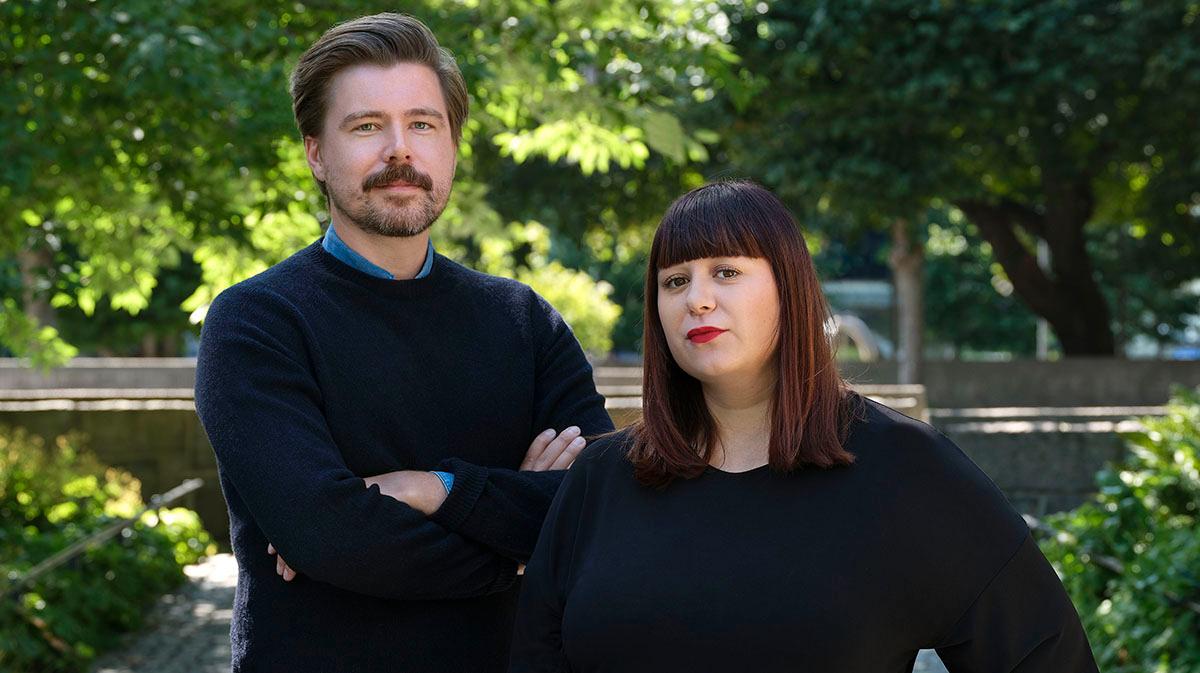 Journalisterna Karl Martinsson och Mira Klingberg Hjort har båda belönats med priser för sina avslöjanden om fusk inom hemtjänsten. 