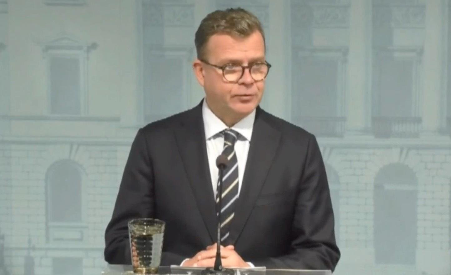 Statsminister Petteri Orpo på pressmötet.