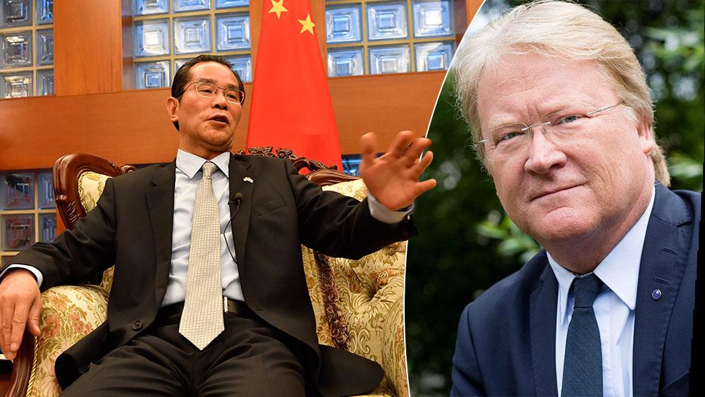 Det naturliga för den svenska regeringen borde vara att överväga att kalla hem ambassadören i Kina, och som en yttersta åtgärd, förklara den kinesiske ambassadören i Stockholm som icke önskvärd, skriver Lars Adaktusson (KD).