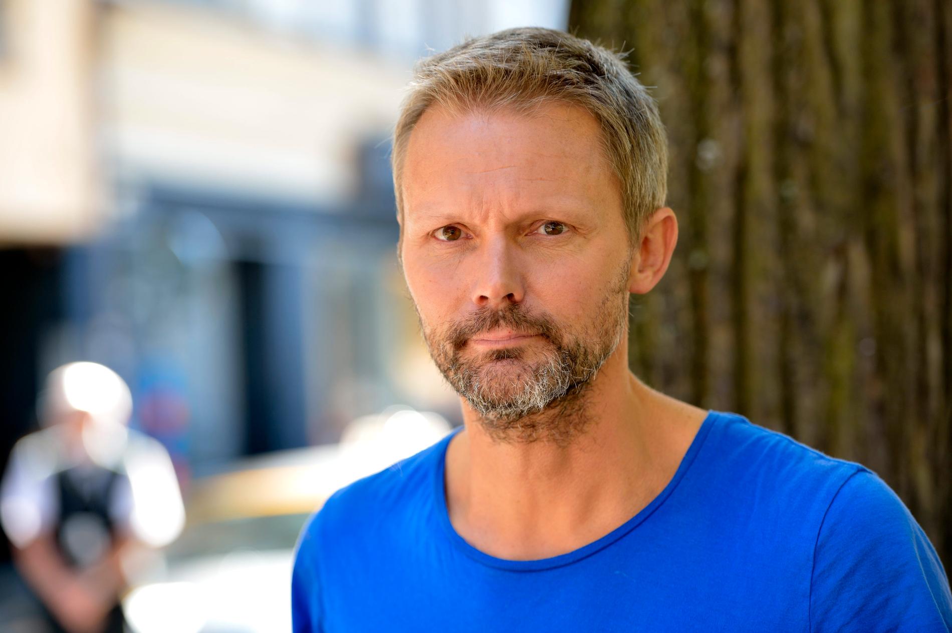 Felix Herngren regisserar TV4-komedin ”Sjölyckan”.