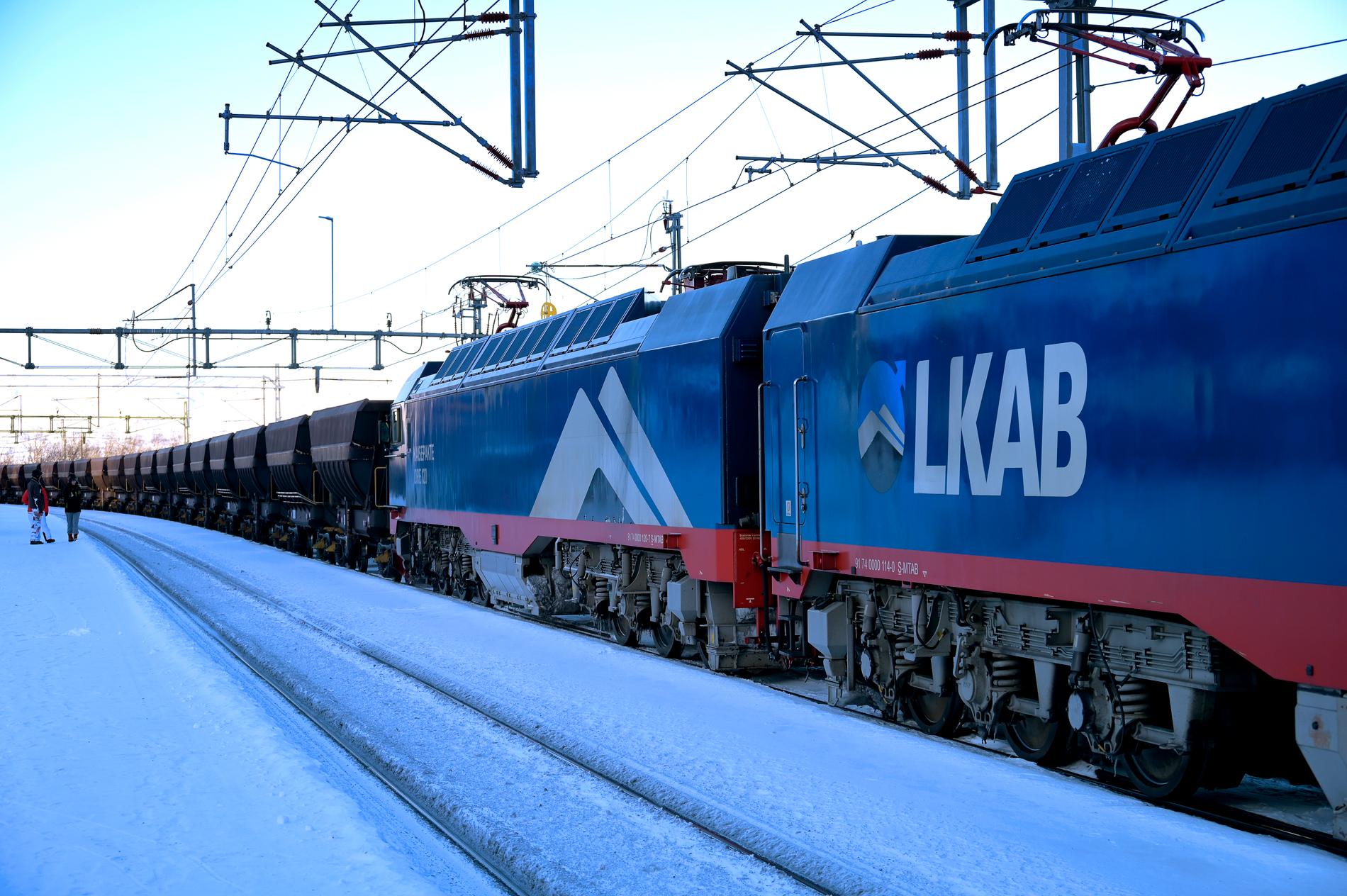 LKAB levererar normalt sett 14 fullastade tåg om dagen via malmbanan. Arkivbild.