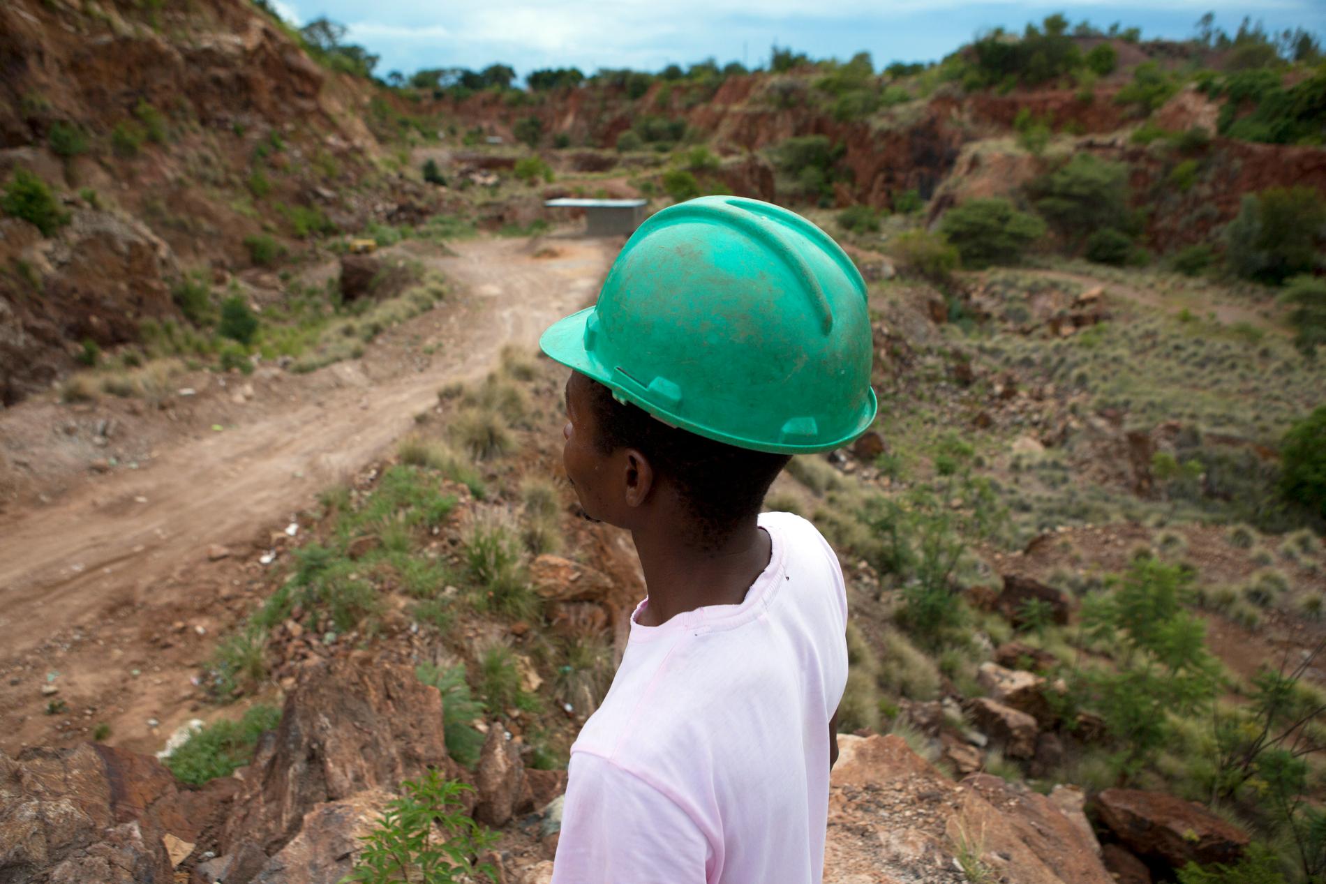 En gruvarbetare i Kwekwe i Zimbabwe. Bilden har inte med den aktuella olyckan att göra. Arkivbild.