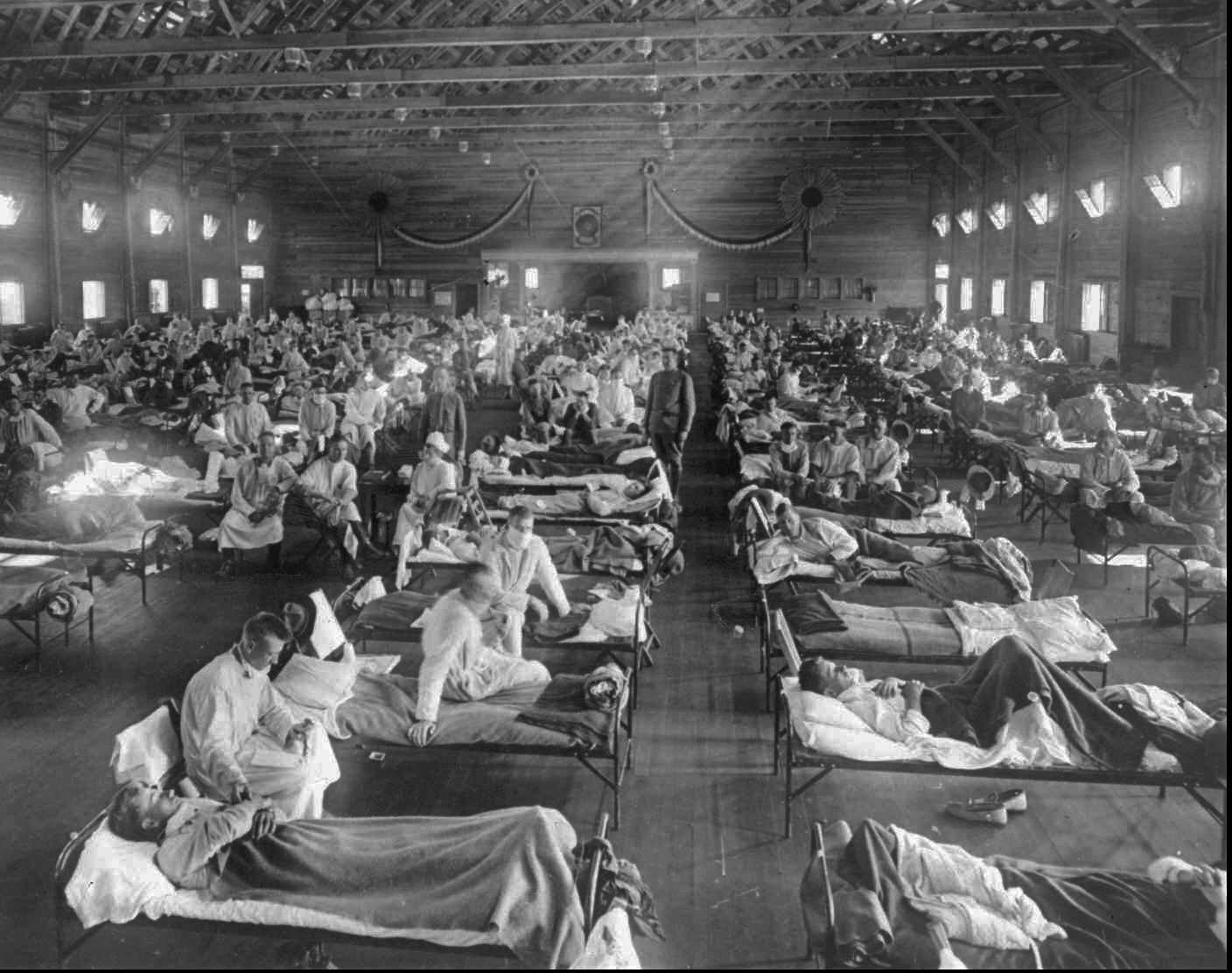Miljoner människor avled i spanska sjukan för drygt hundra år sedan. Bild från Fort Riley, Kansas, 1918.