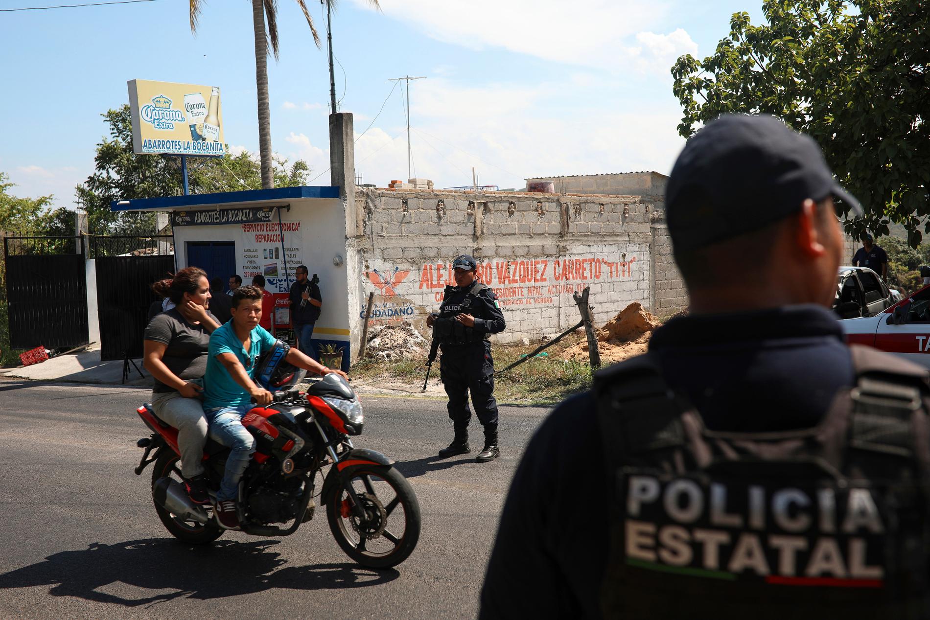Polis på vakt i Actopan i den mexikanska delstaten Veracruz i augusti 2019, efter ett uppmärksammat mord på en journalist. Arkivbild.