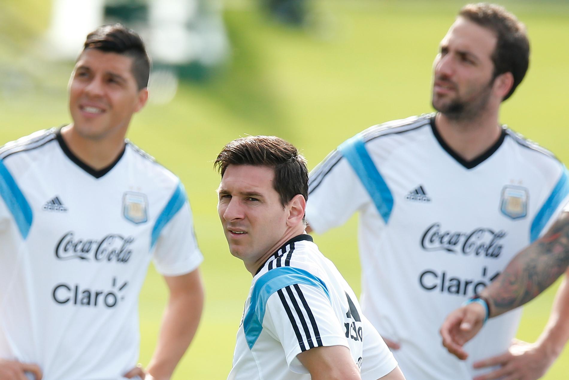 Enzo Perez, Lionel Messi och Gonzalo Higuain under VM 2014.
