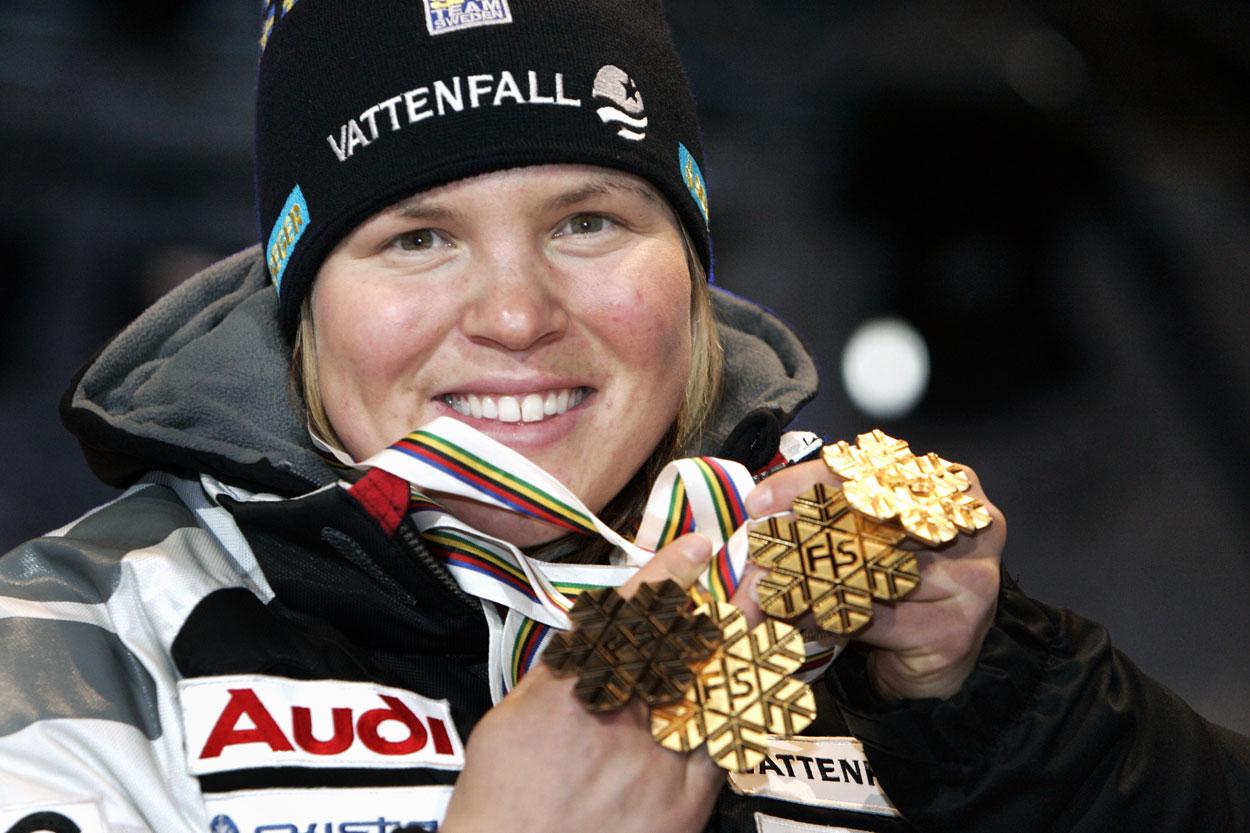 Supercomeback På VM i Åre tog Anja storslam med guld i super-G, kombination och störtlopp