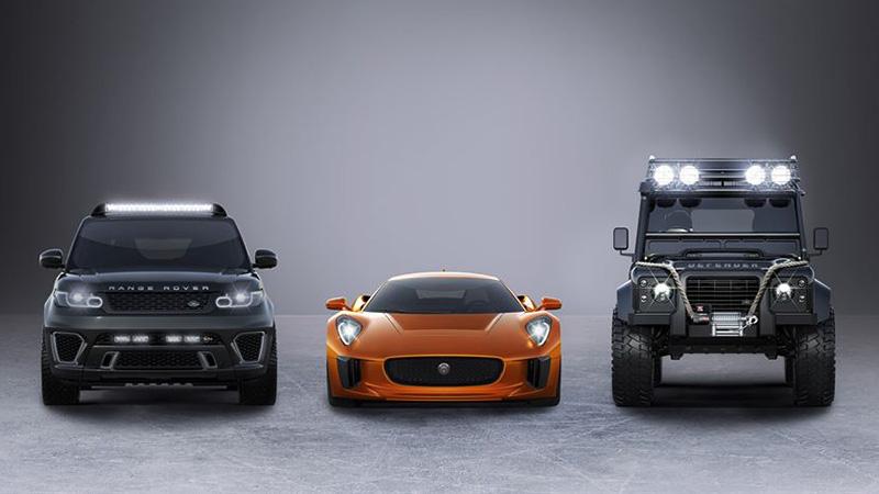 Jaguar C-X75 och två Land Rovers som också kommer spela en roll i Spectre.