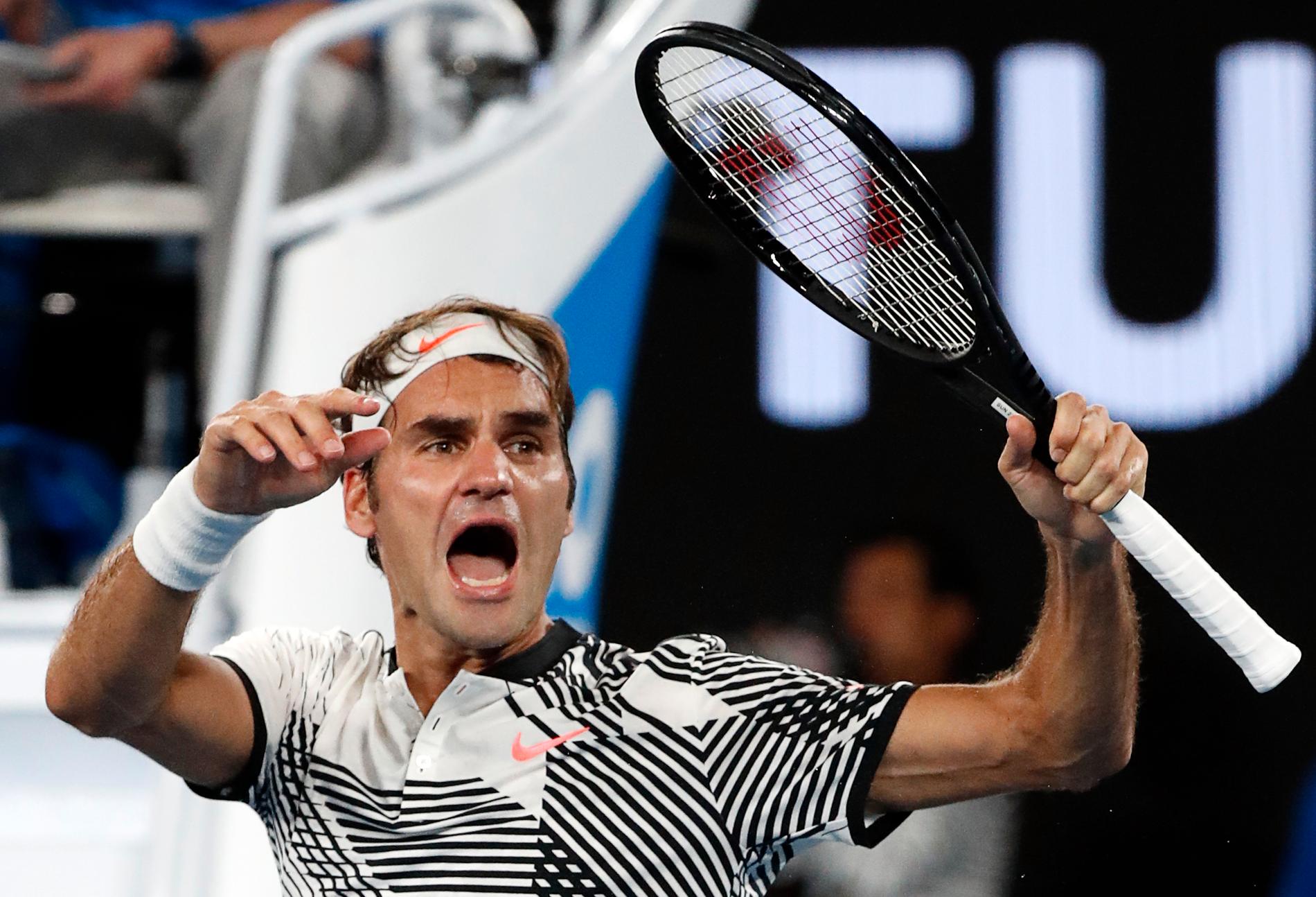 Roger Federer är vidare till kvartsfinal i Australian Open.