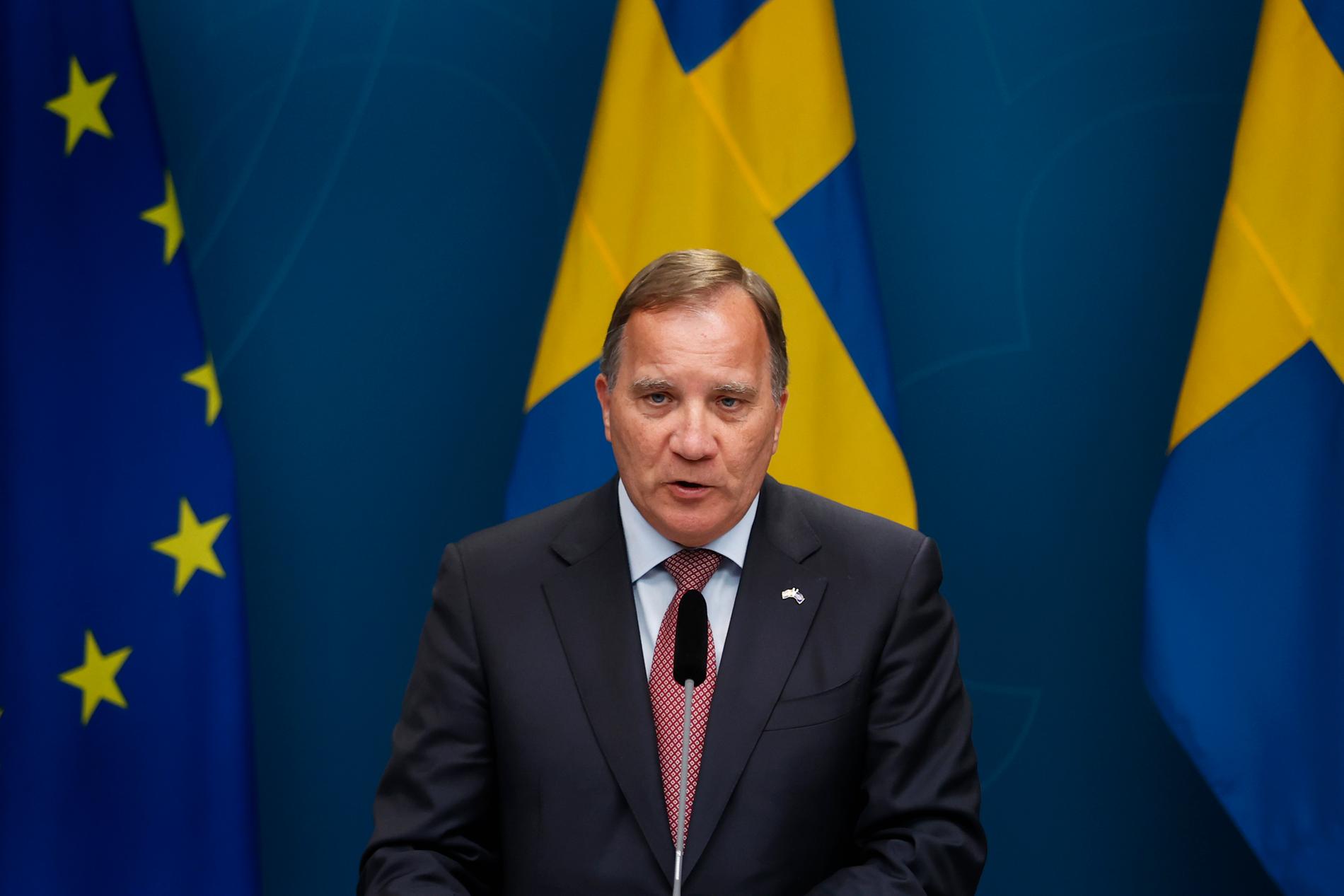 Från den 13 juni får personer som är symtomfria resa inom Sverige, meddelande statsminister Stefan Löfven.