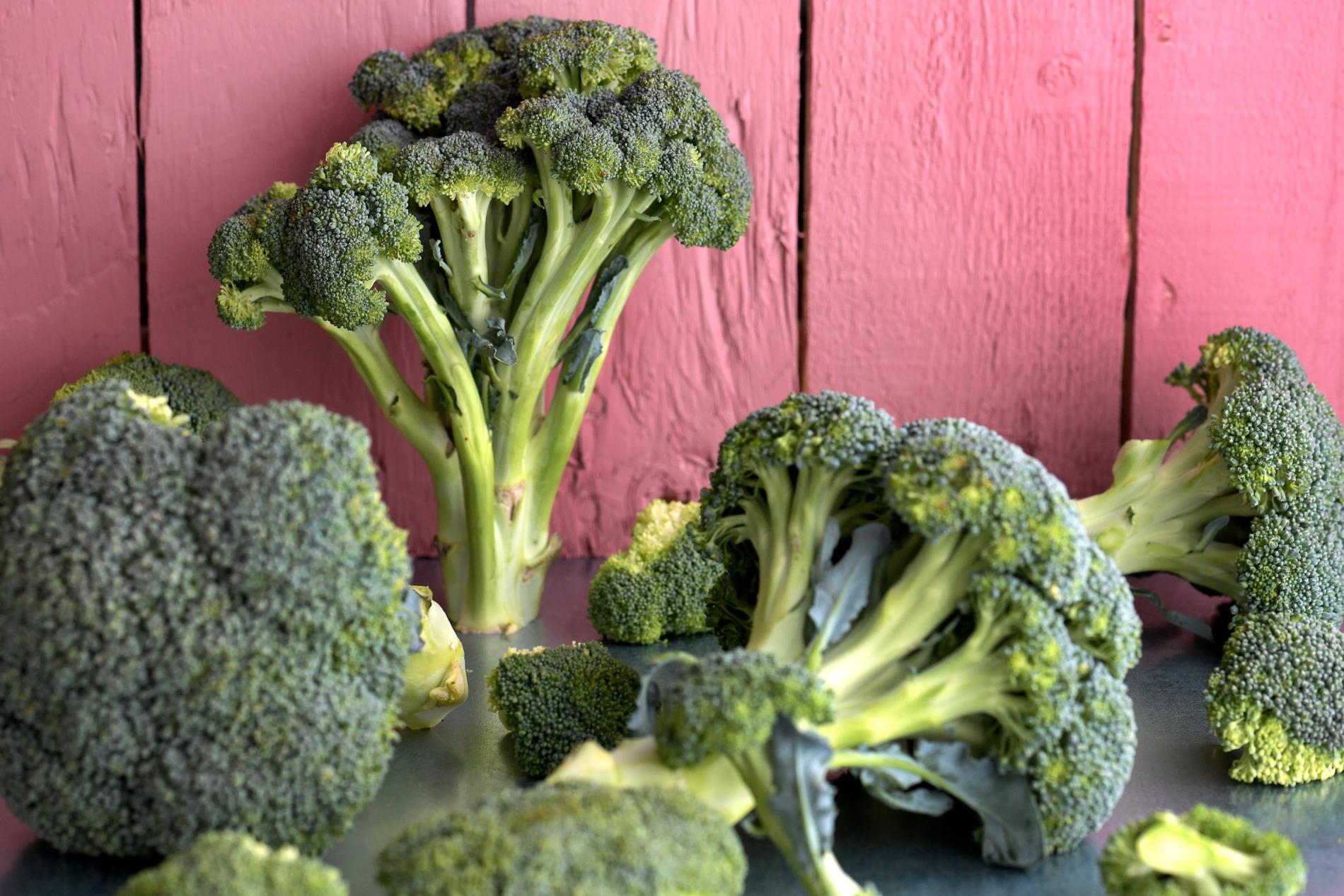 Broccoli är en av de allra nyttigaste grönsakerna, men nu återkallas en rätt som felmärkts.