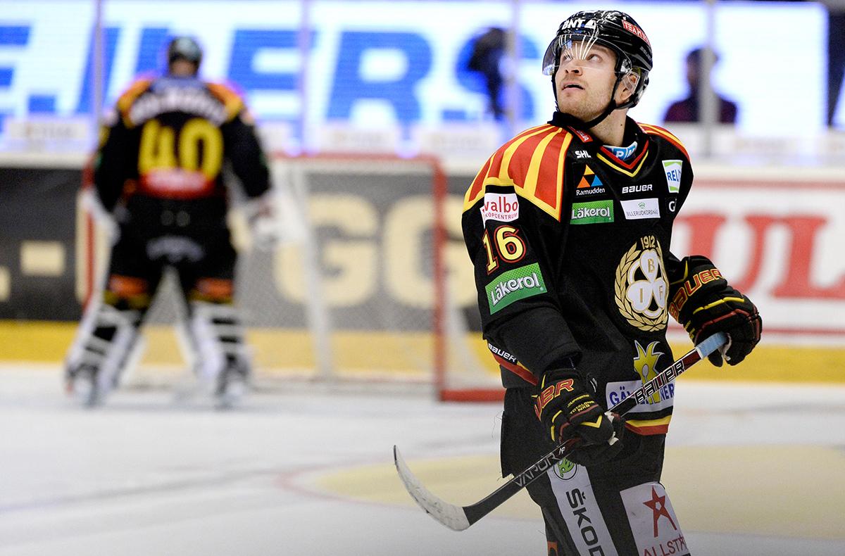 Brynäs-stjärnan Petteri Nokelainen missar de två närmaste månaderna.
