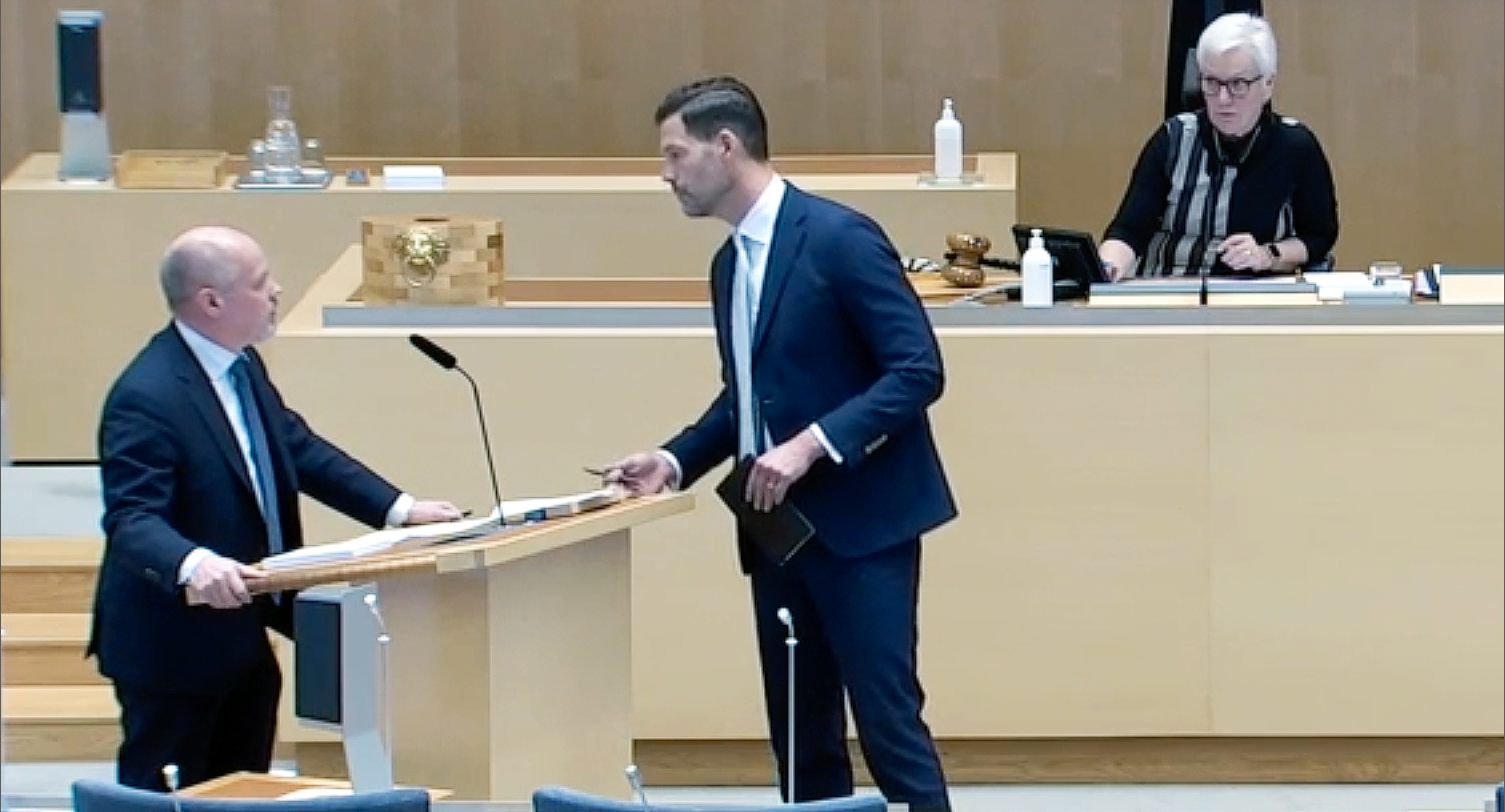  Justitieminister Morgan Johansson (S) och Moderaternas rättspolitiske talesperson Johan Forssell rök ihop i riksdagen i fredags. 