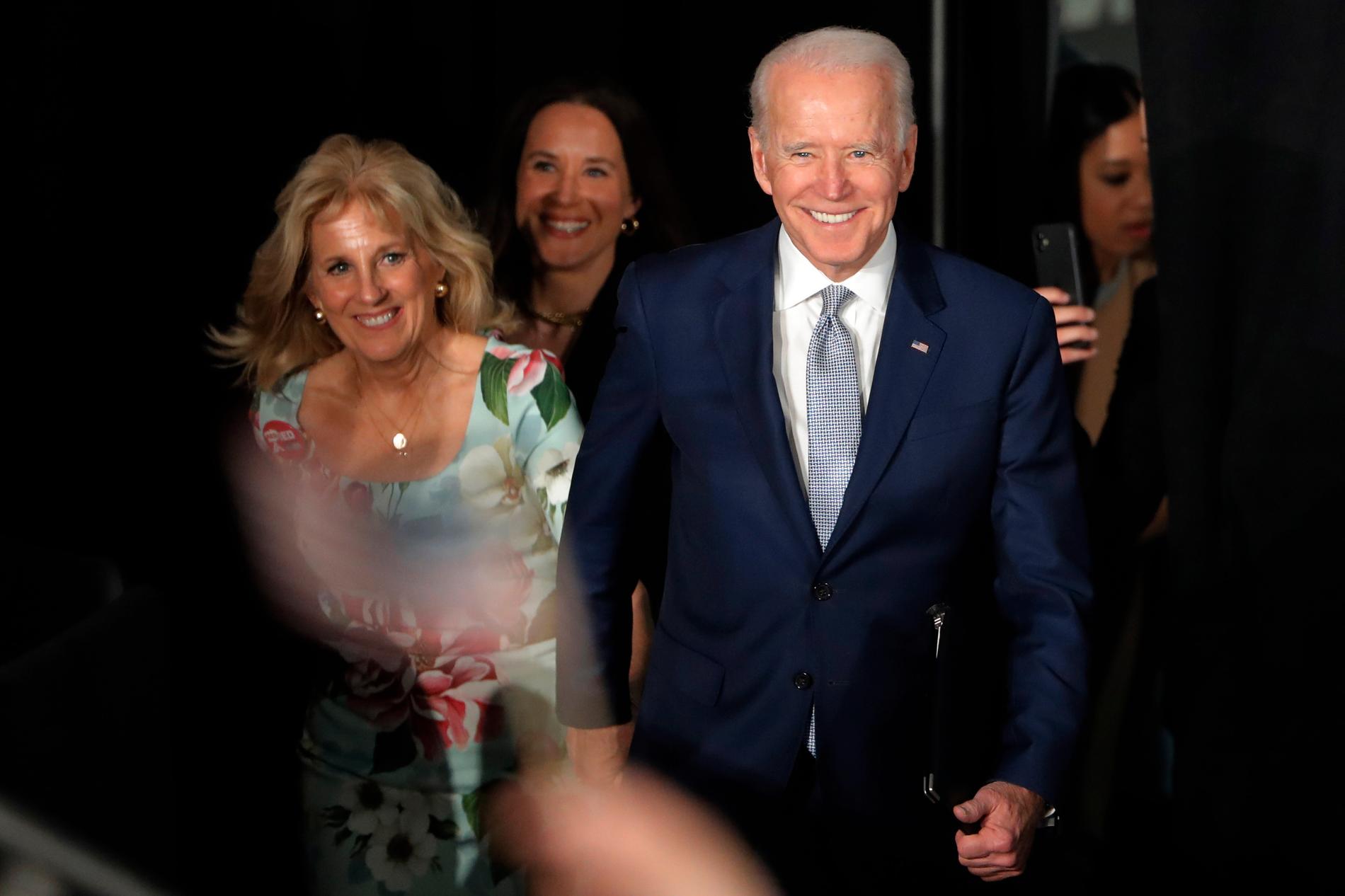Joe Biden och frun Jill Biden i South Carolina. 