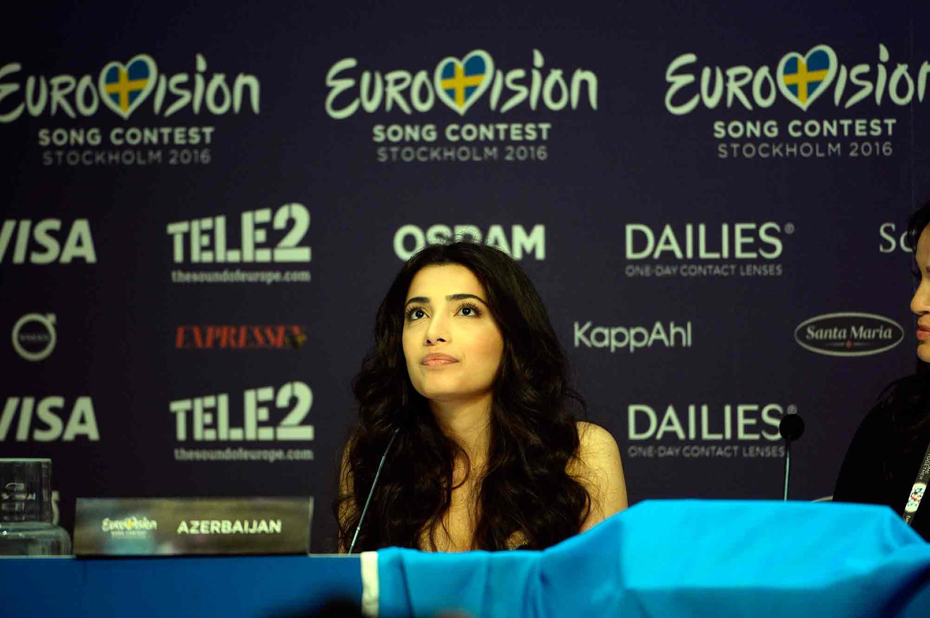 Azerbadjzjans ESC-deltagare Samra under presskonferensen.
