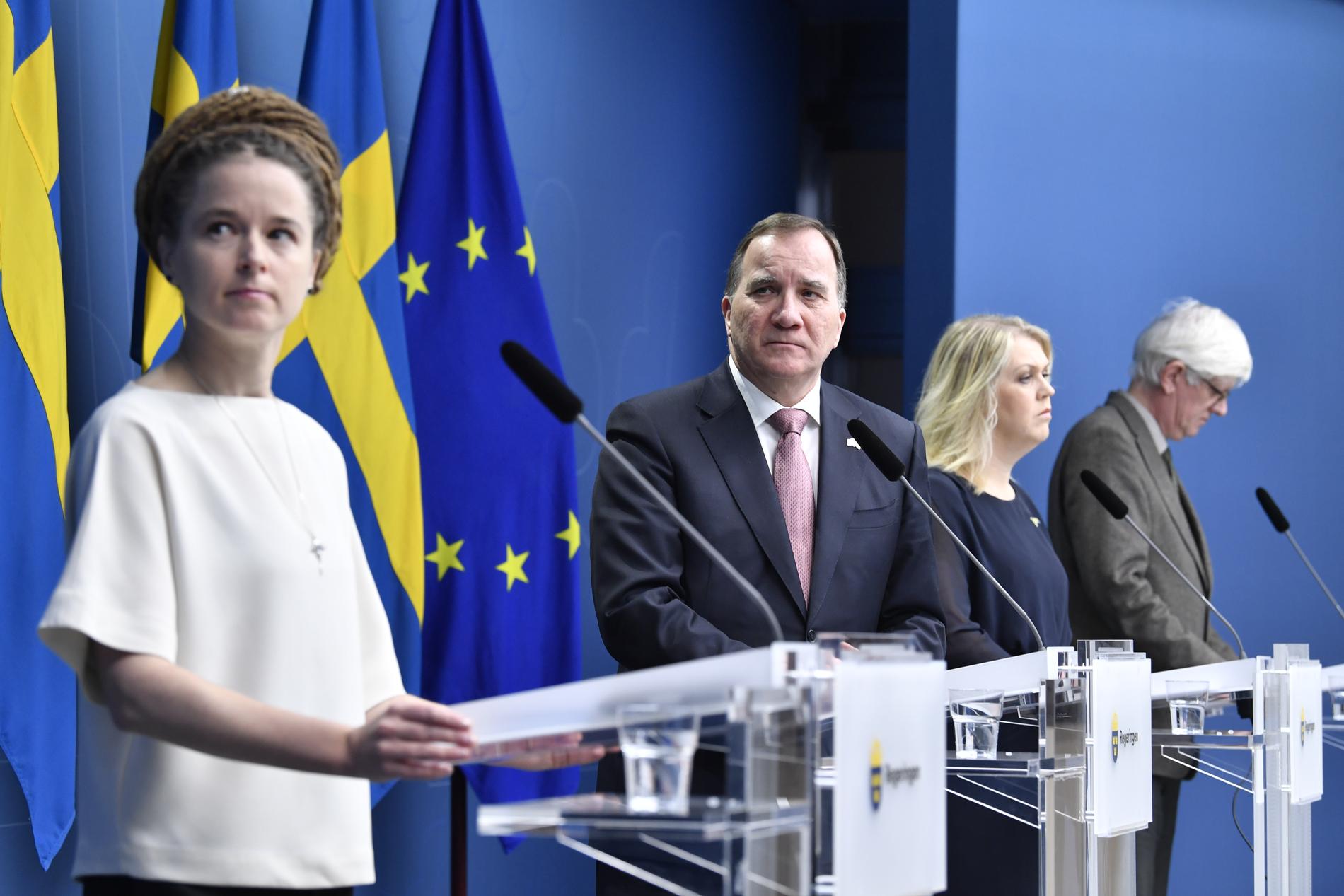 Under torsdagens pressträff presenterades flera förändringar i Sveriges coronarestriktioner. Utbildningsministern Anna Ekström (S), var med på länk och meddelade att gymnasieutbildningarna i större utsträckning ska kunna bedrivas på plats.