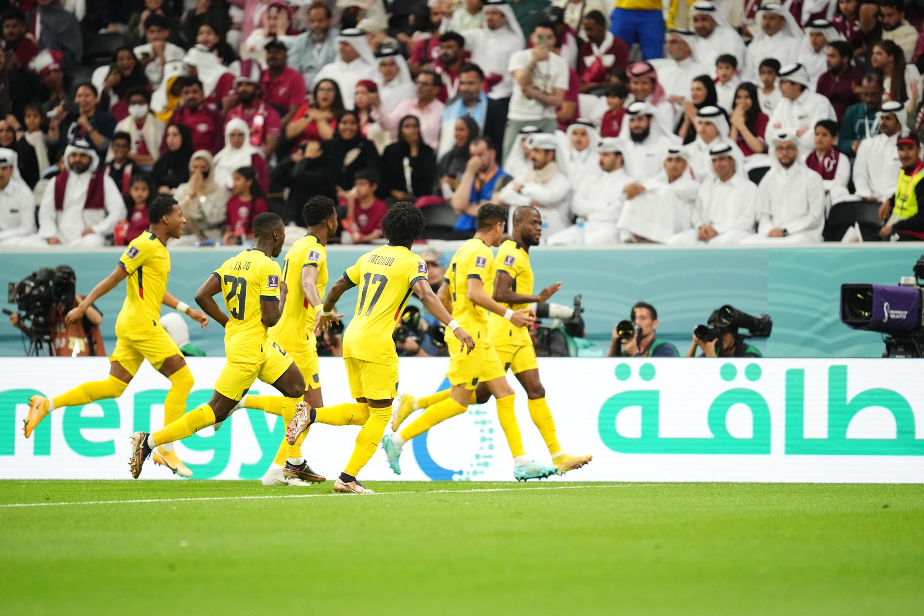 Enner Valencias första mål mot Qatar dömdes bort