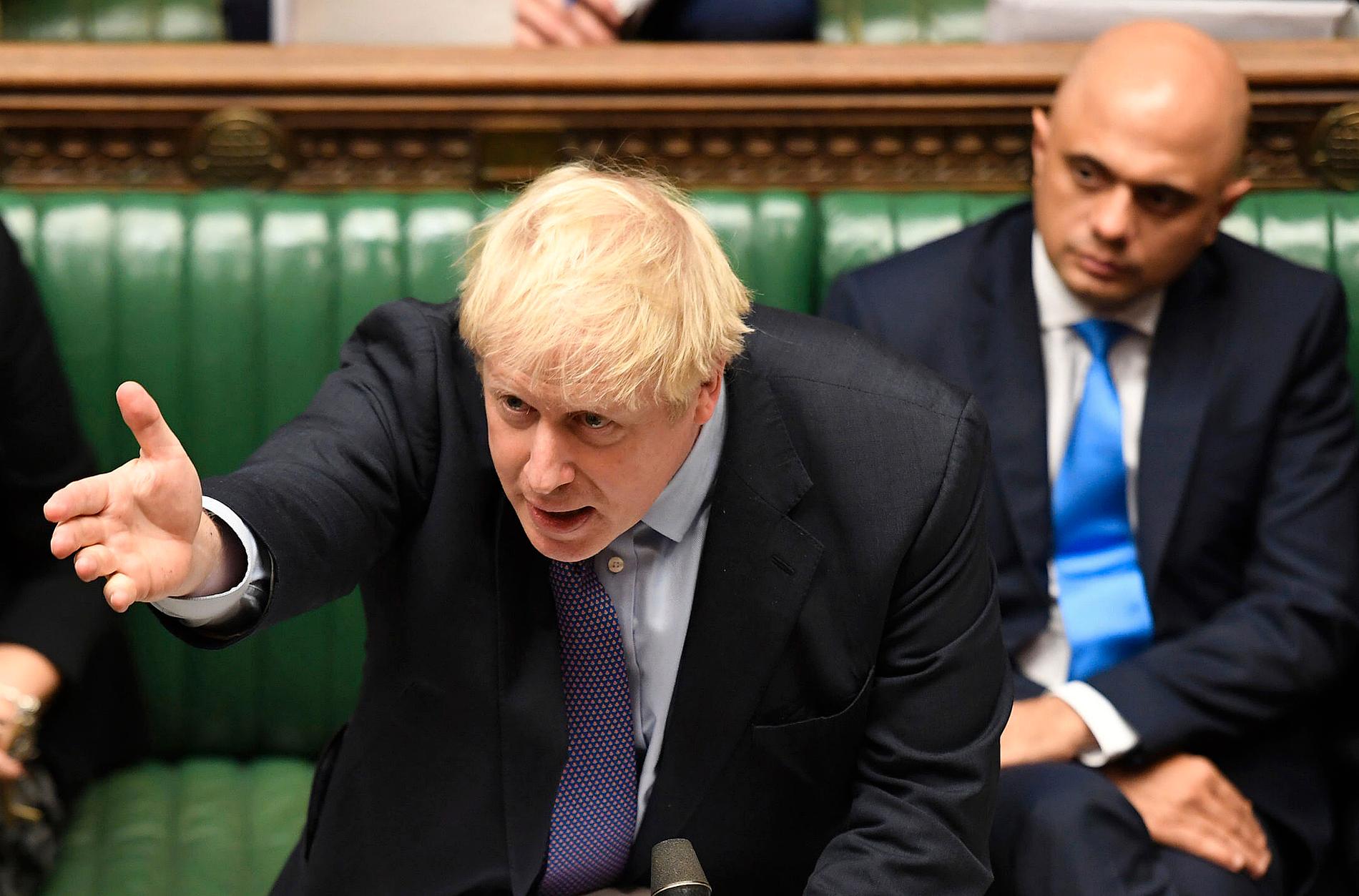 Premiärminister Boris Johnson i ett, som det skulle visa sig, fåfängt försök att övertyga parlamentets underhus att direkt acceptera hans nya brexitavtal med EU. Arkivbild.