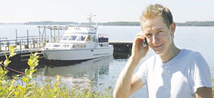 Magnus Hedman är styrman på Ida 1. Vindgränsen för båten är 10 meter i sekunden under Sverigeöverfarten.