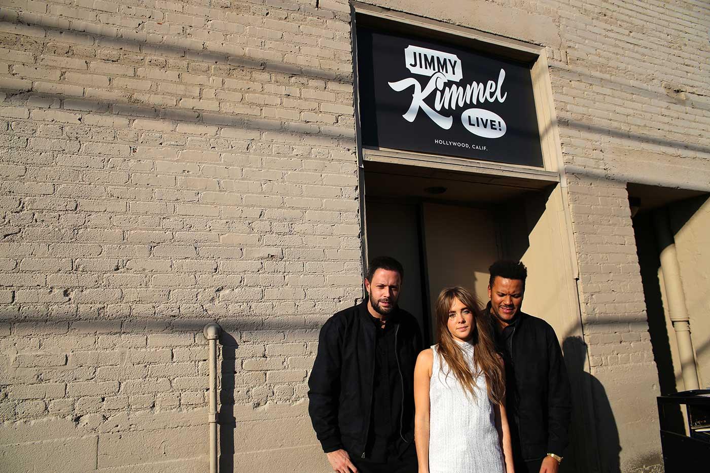 Nonono gjorde amerikansk tv-debut i ”Jimmy Kimmel live”.