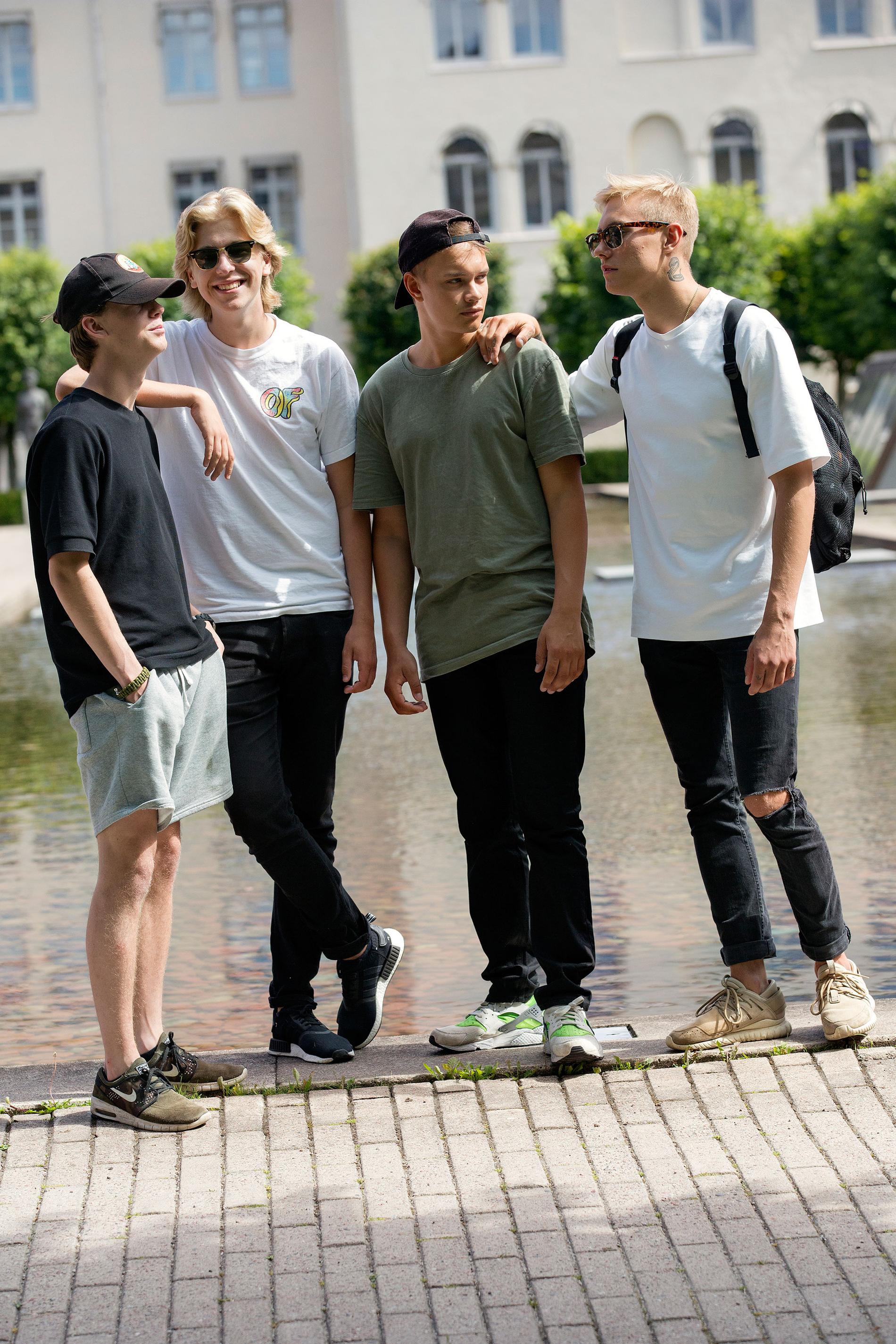 Hov1 utgörs av (från vänster) Axel Liljefors Jansson, Noel Flike, Ludwig Kronstrand och Dante Lindhe.