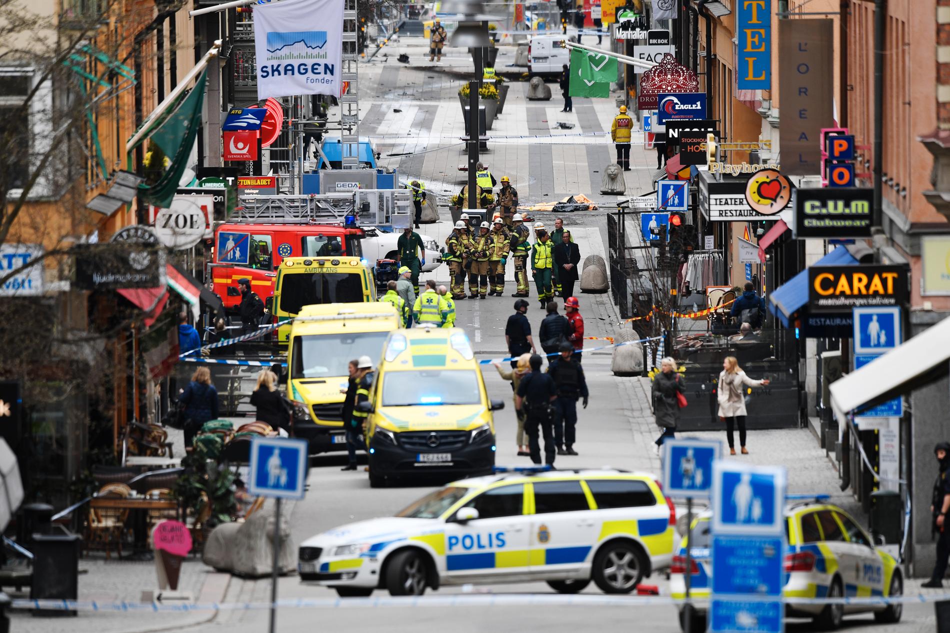 Den 26-årige mannen greps för inblandning i terrordådet på Drottninggatan.