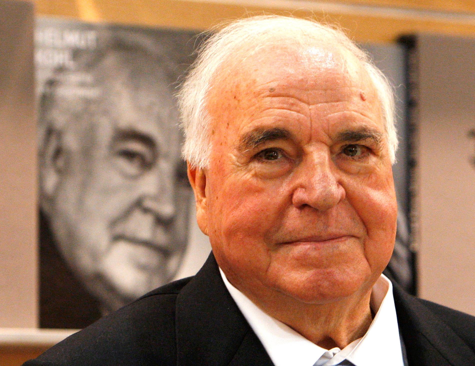 Helmut Kohl blev 87 år gammal. 