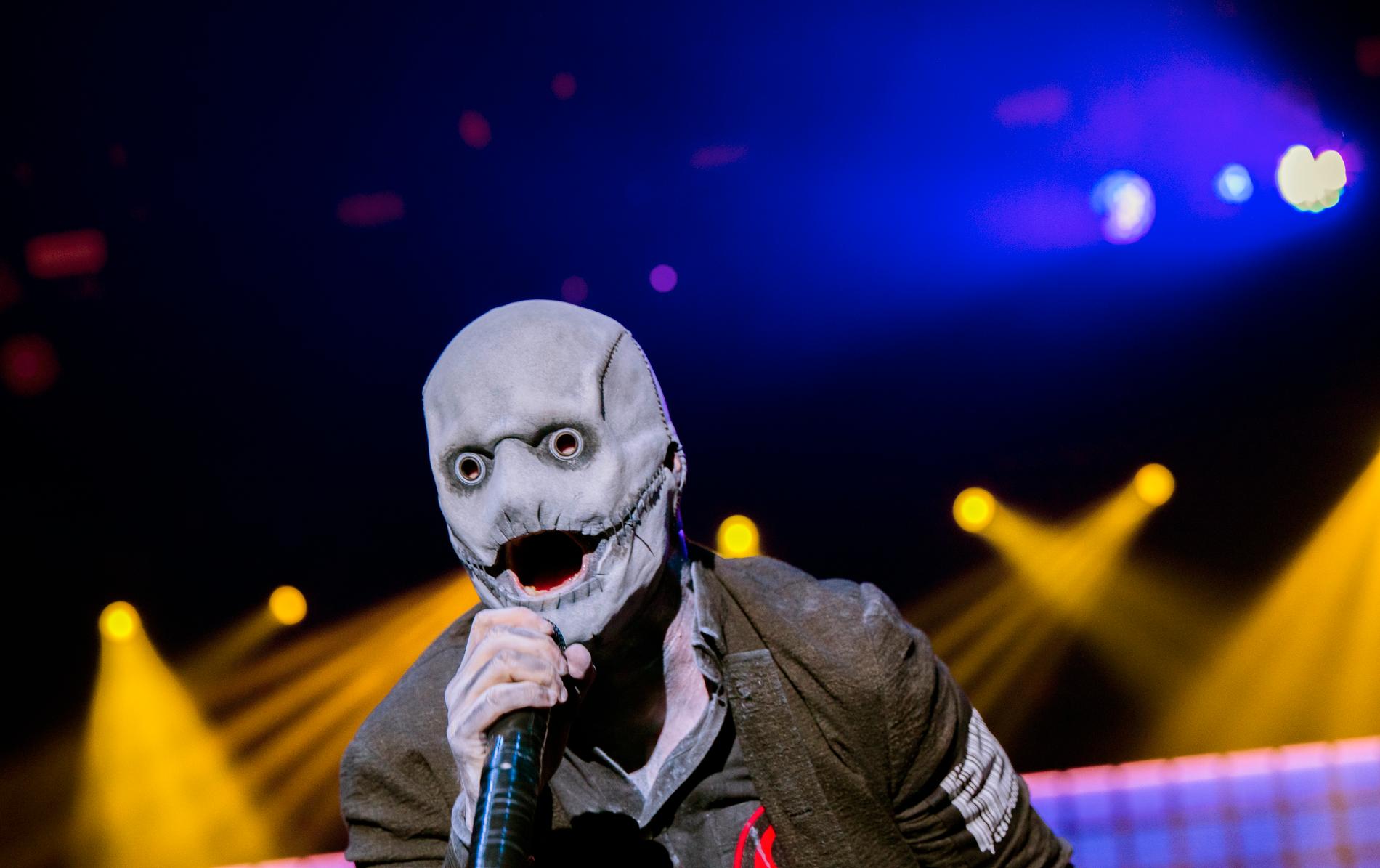 Slipknots sångare Corey Taylor tog väl hand om publiken under måndagens spelning på Malmö Arena.