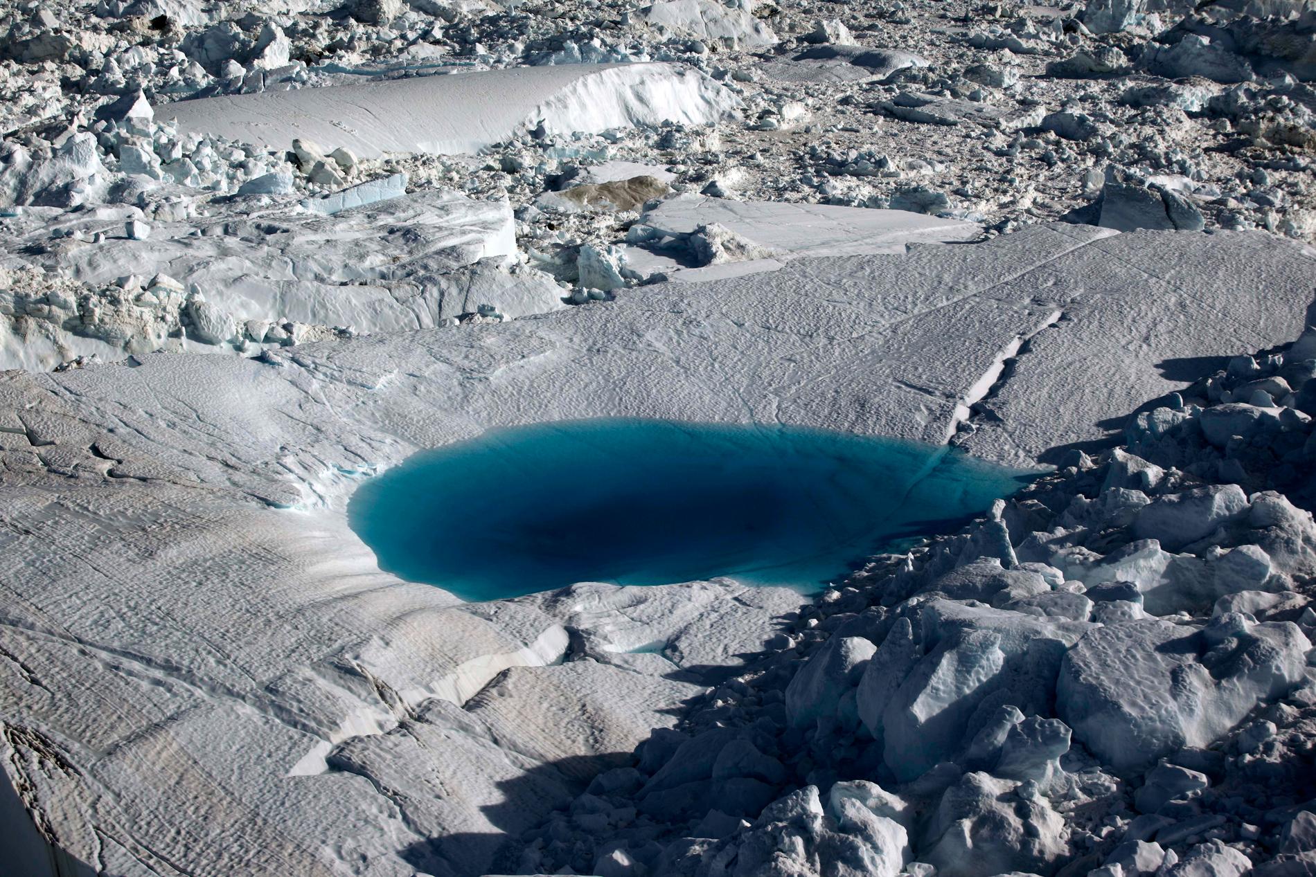Grönlands glaciärer och isar smälter som en följd av klimatförändringarna. Arkivbild.