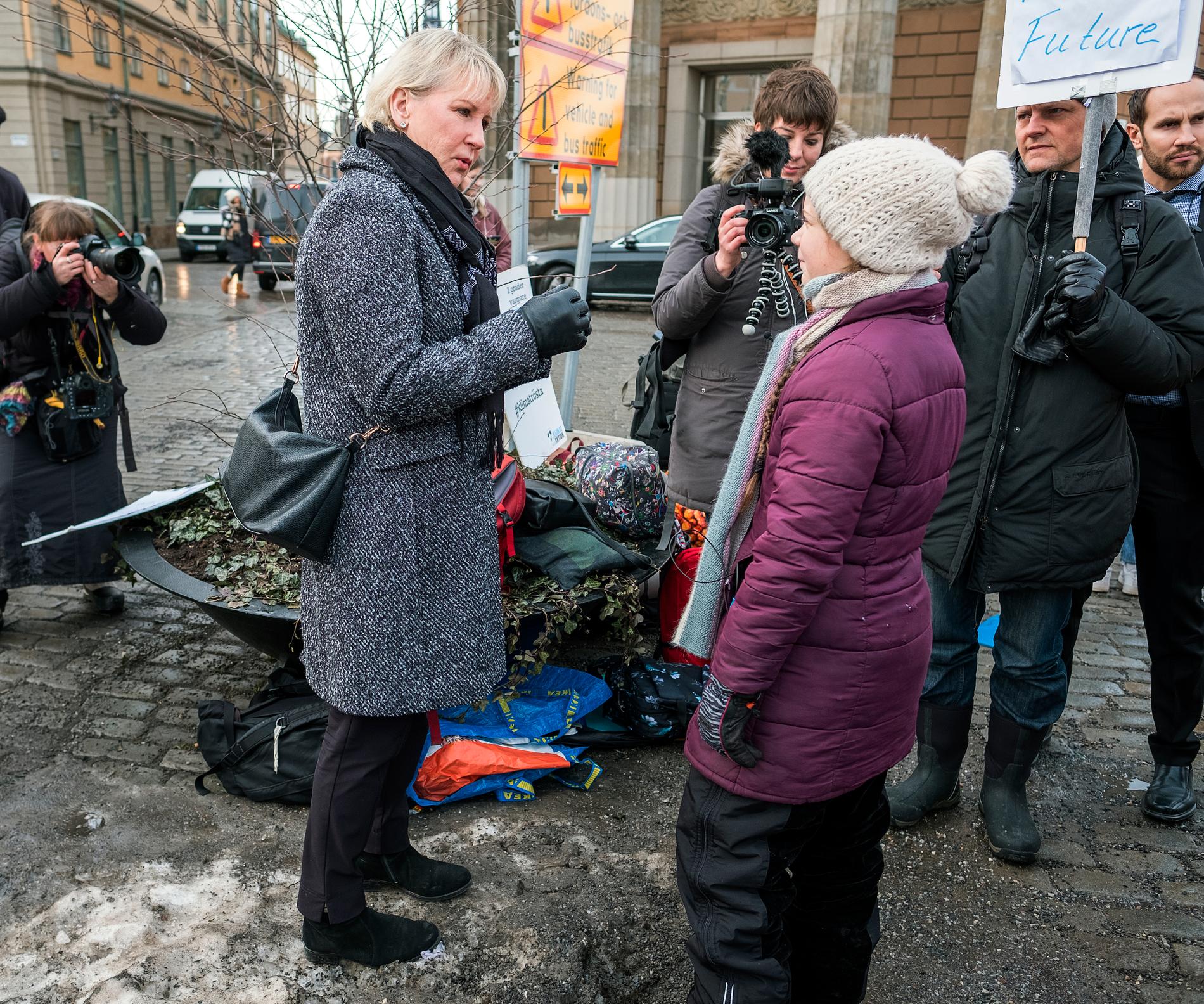 Greta Thunberg tillsammans med utrikesminister Margot Wallström.