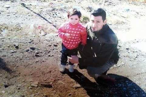 Shabir Ahmad och dottern Sahar före flykten till Sverige.