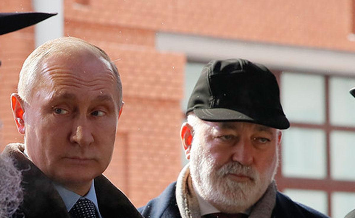 Vladimir Putin tillsammans med Viktor Vekselberg i Moskva i januari i år. 