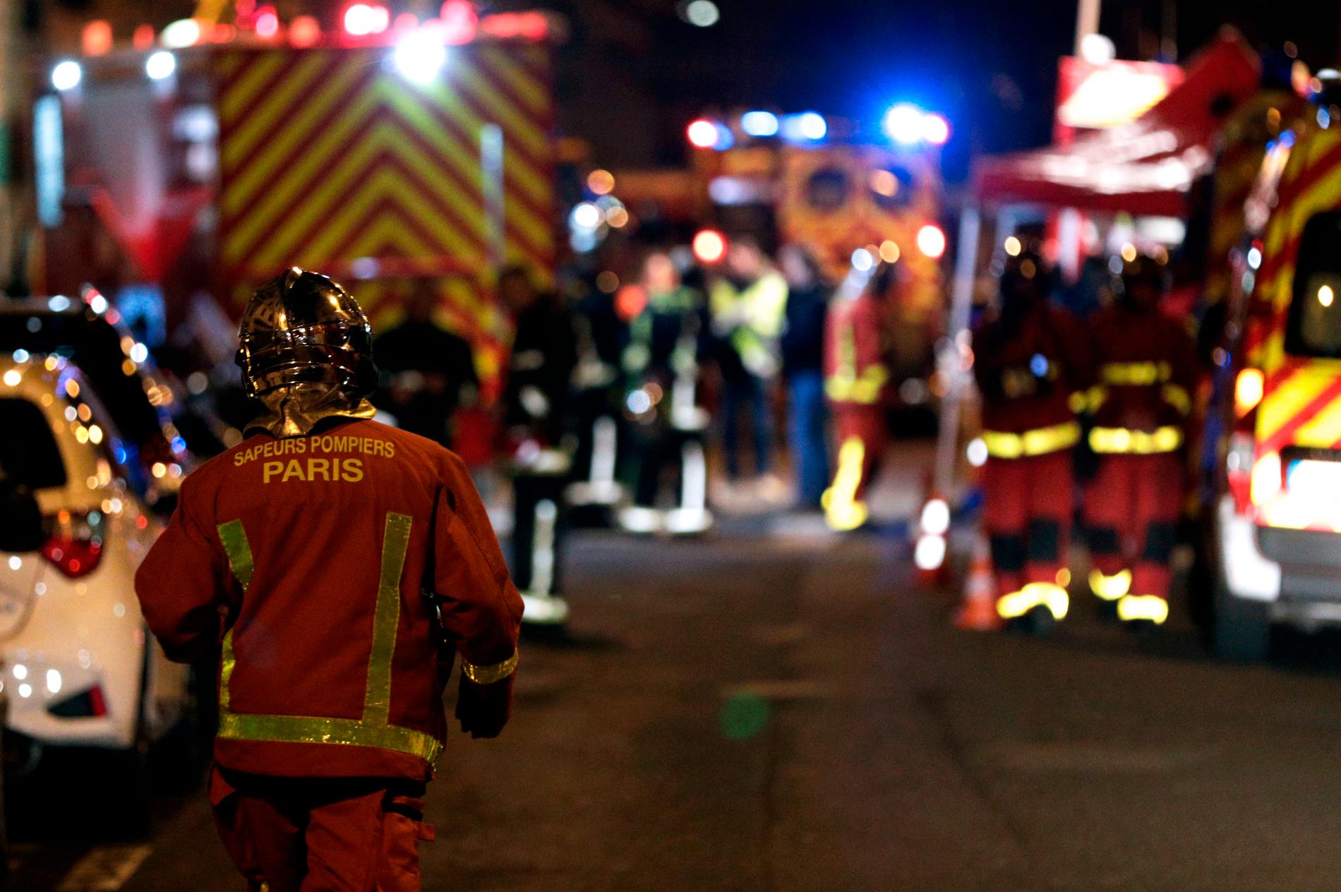 Flera döda och många skadade efter en brand i Paris.