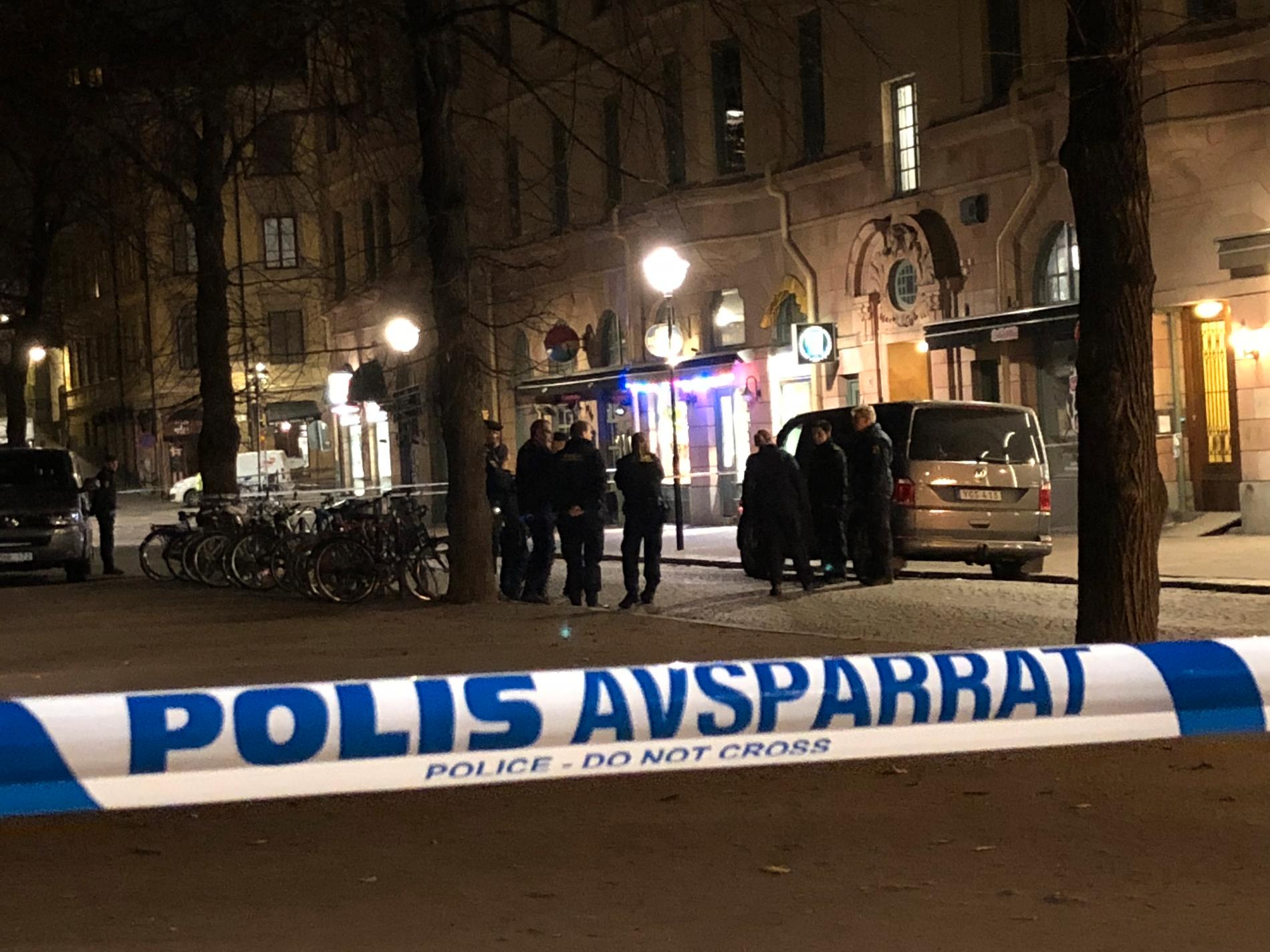 Polis på plats efter detonation i Stockholm i slutet av 2018